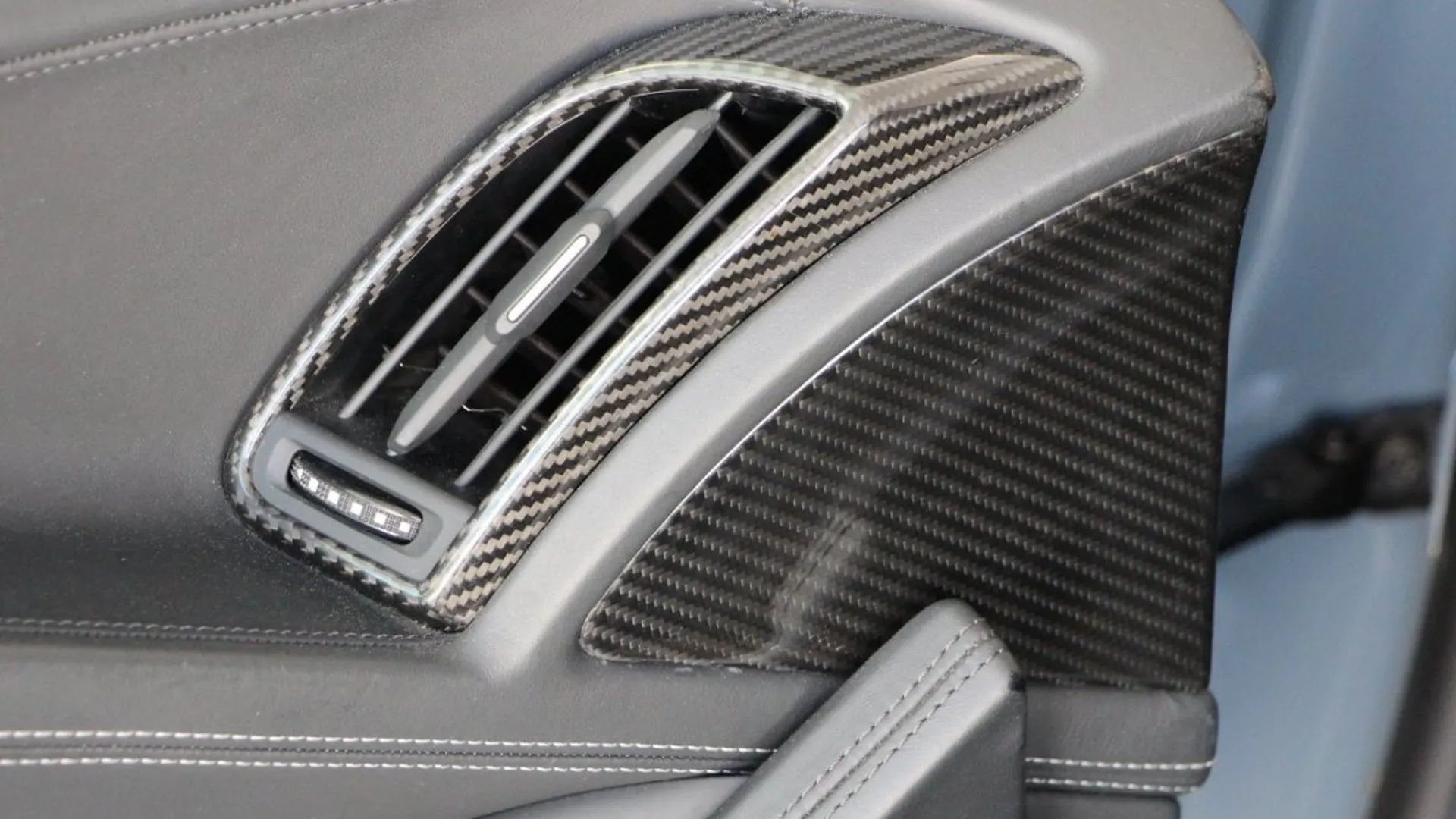 Audi R8 — photo 18