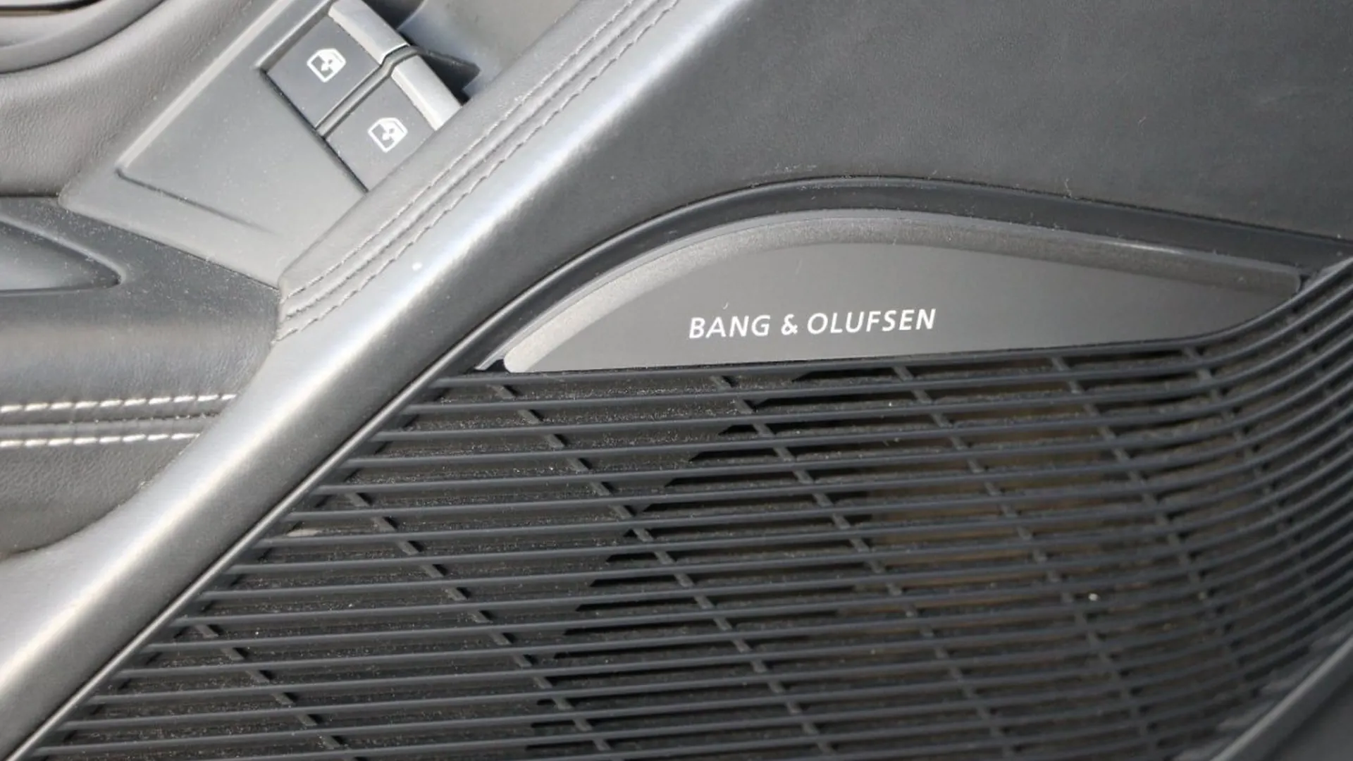Audi R8 — photo 20
