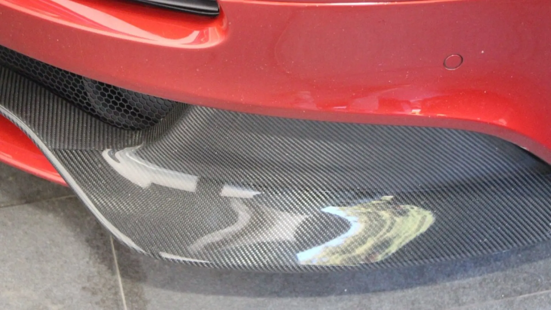 Aston Martin Vanquish — photo 9