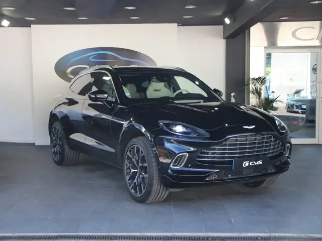 Aston Martin DBX