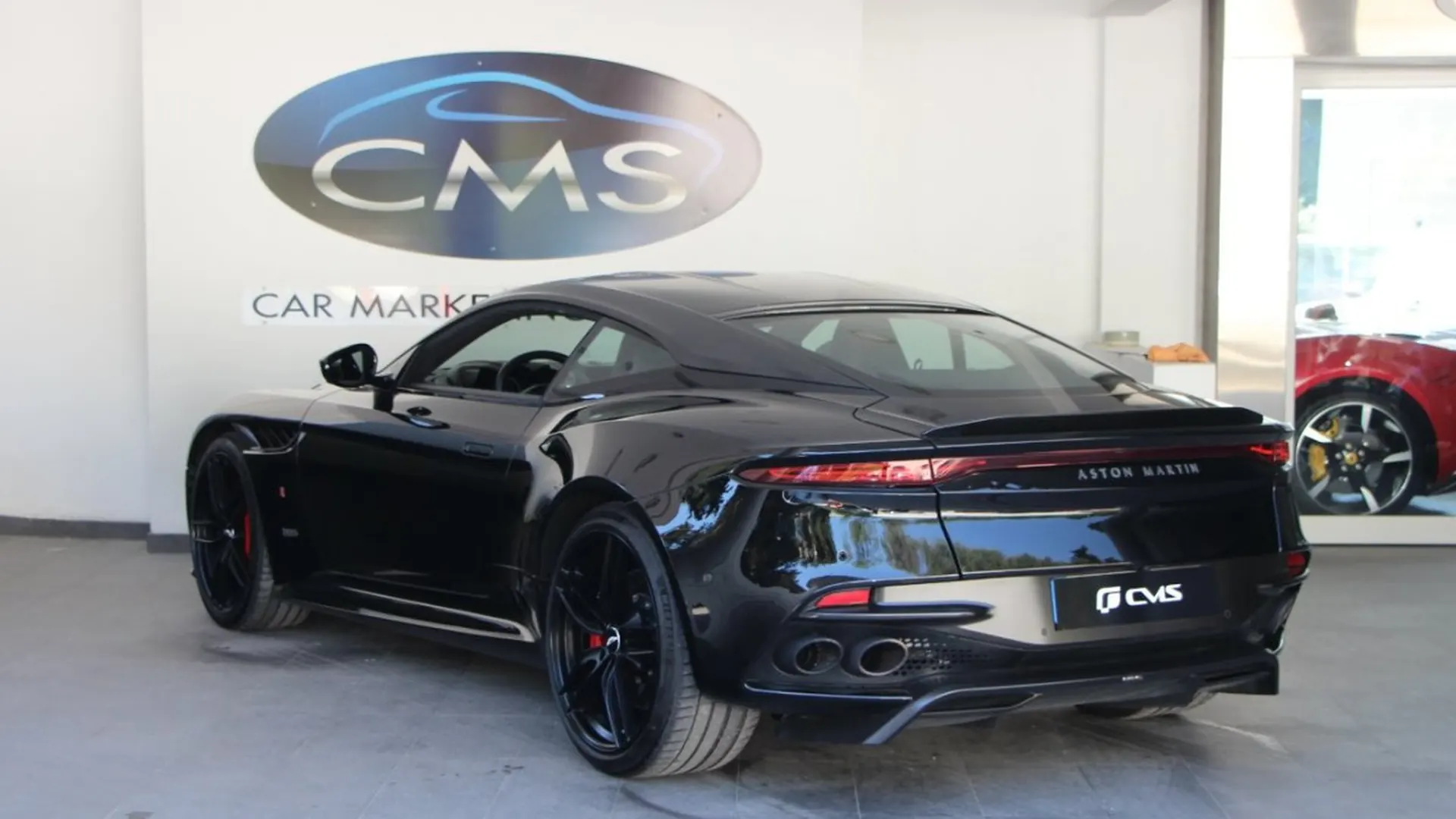 Aston Martin DBS — photo 3