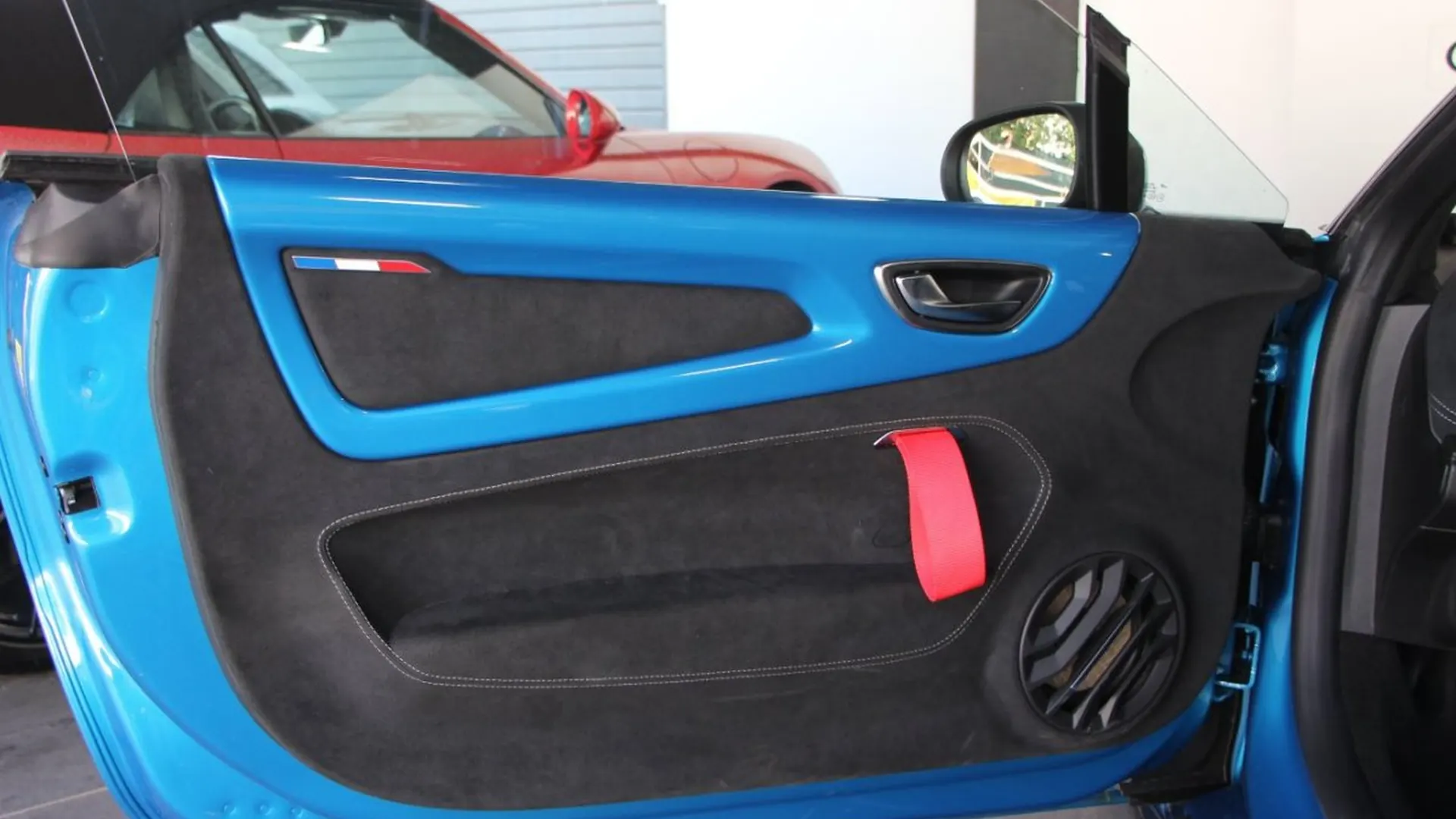 Alpine A110 — photo 16