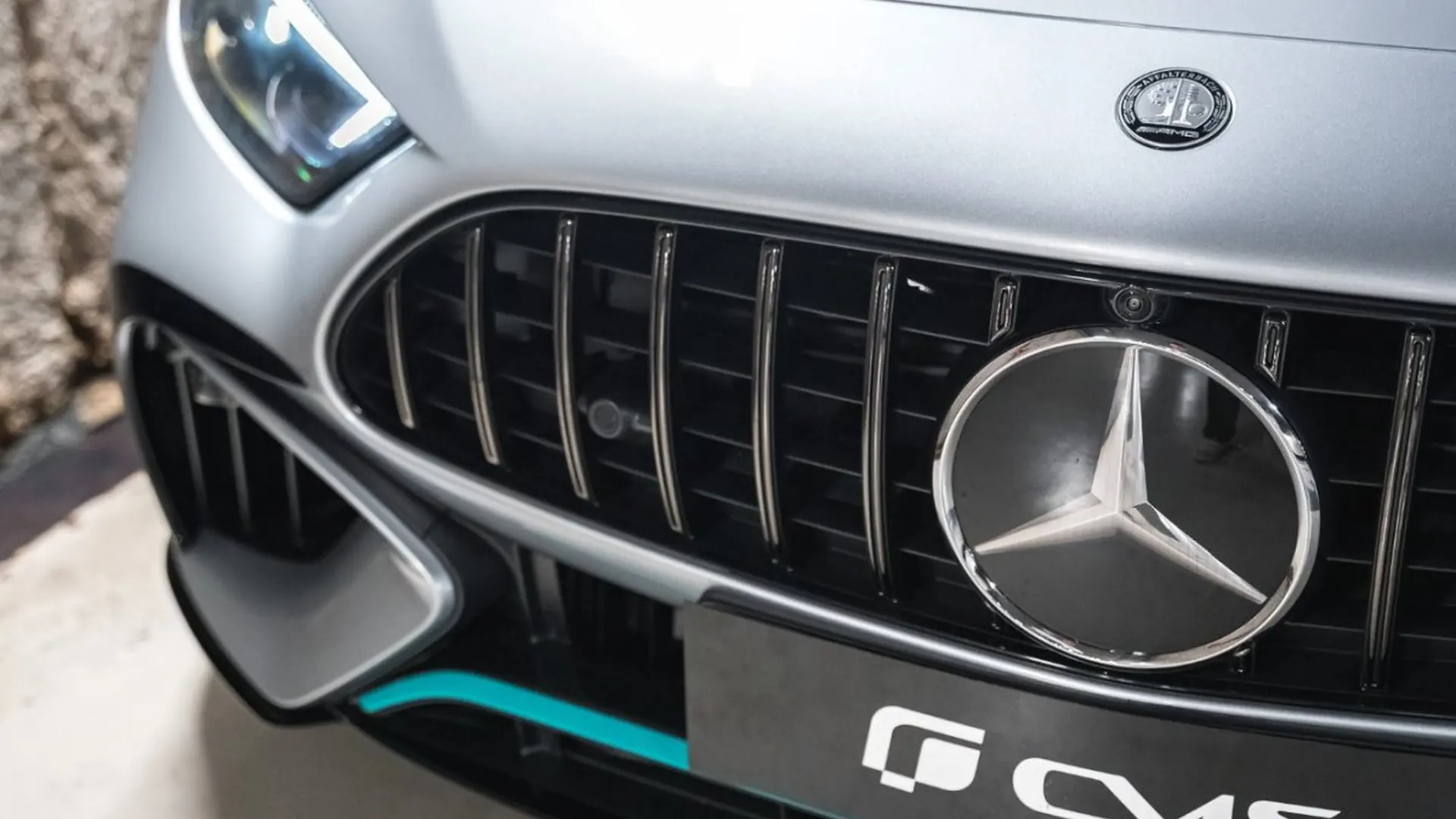 Mercedes-Benz SL — photo 7