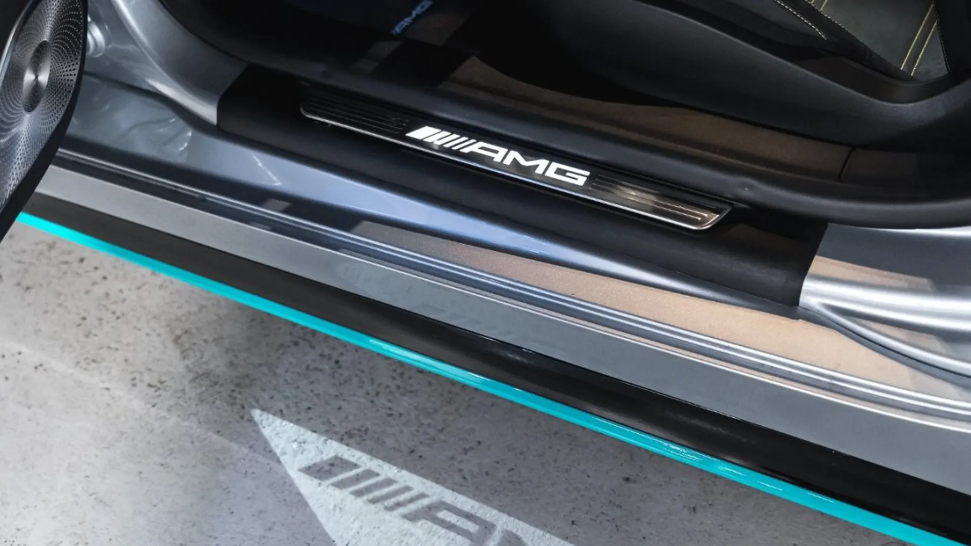 Mercedes-Benz SL — photo 30