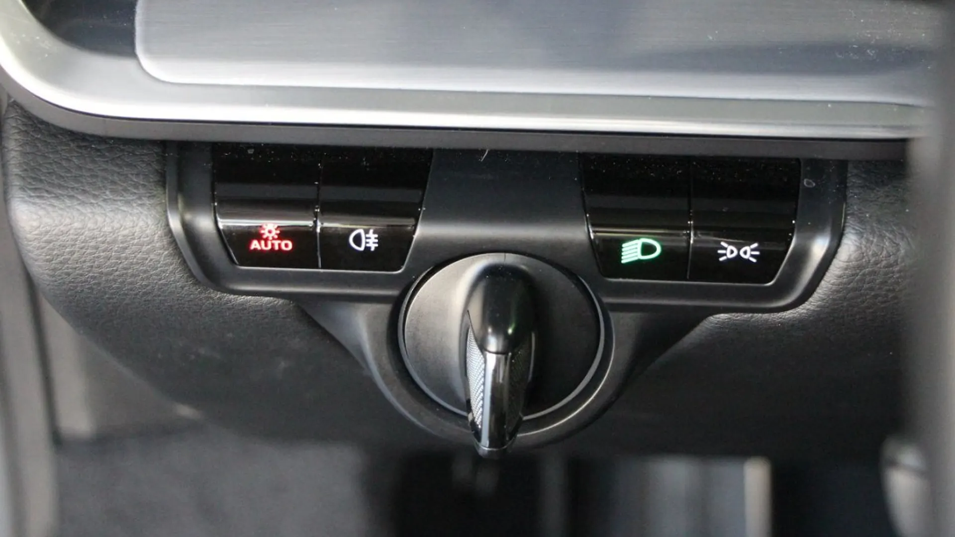 Porsche 911 — photo 17
