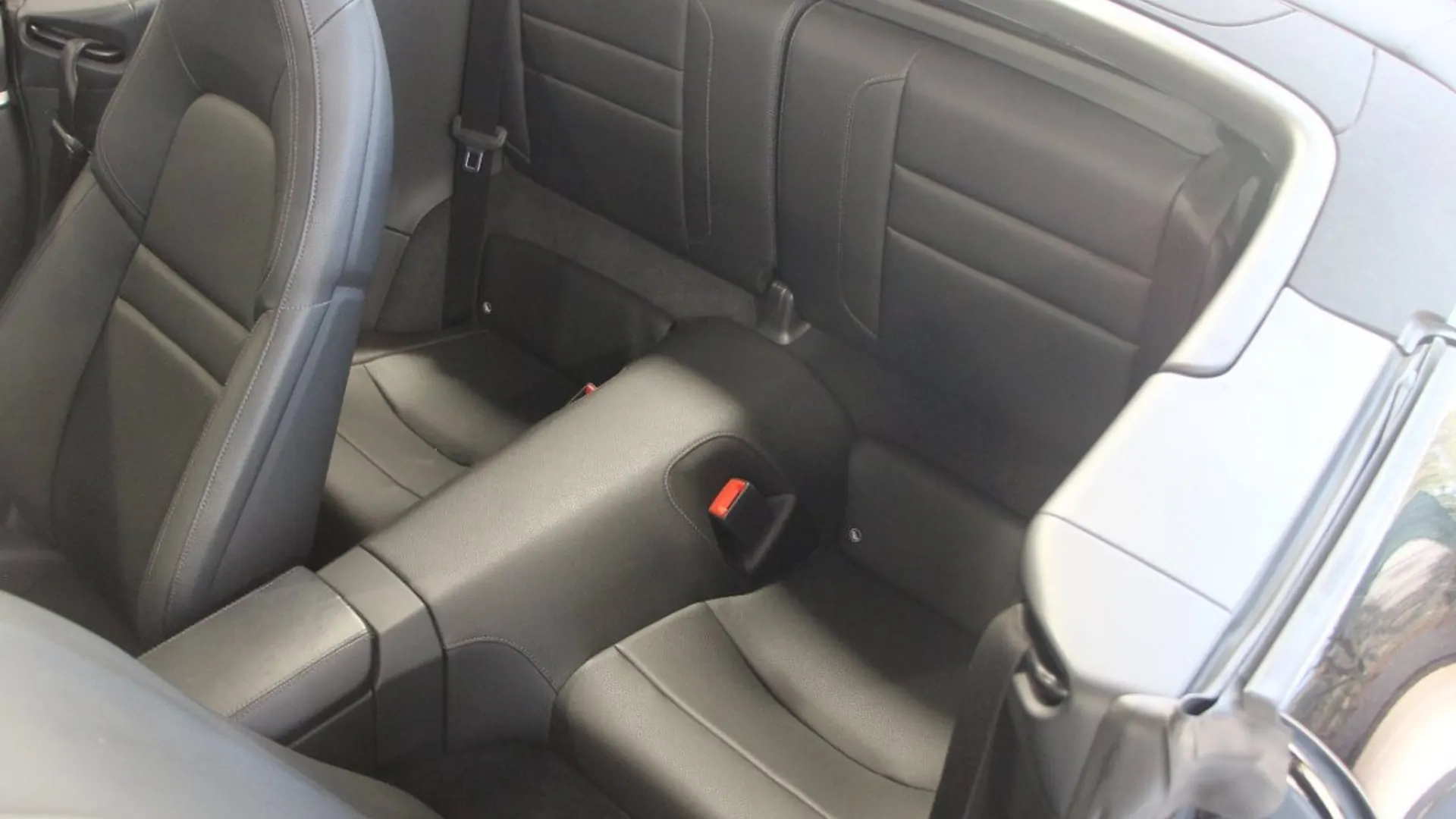 Porsche 911 — photo 10