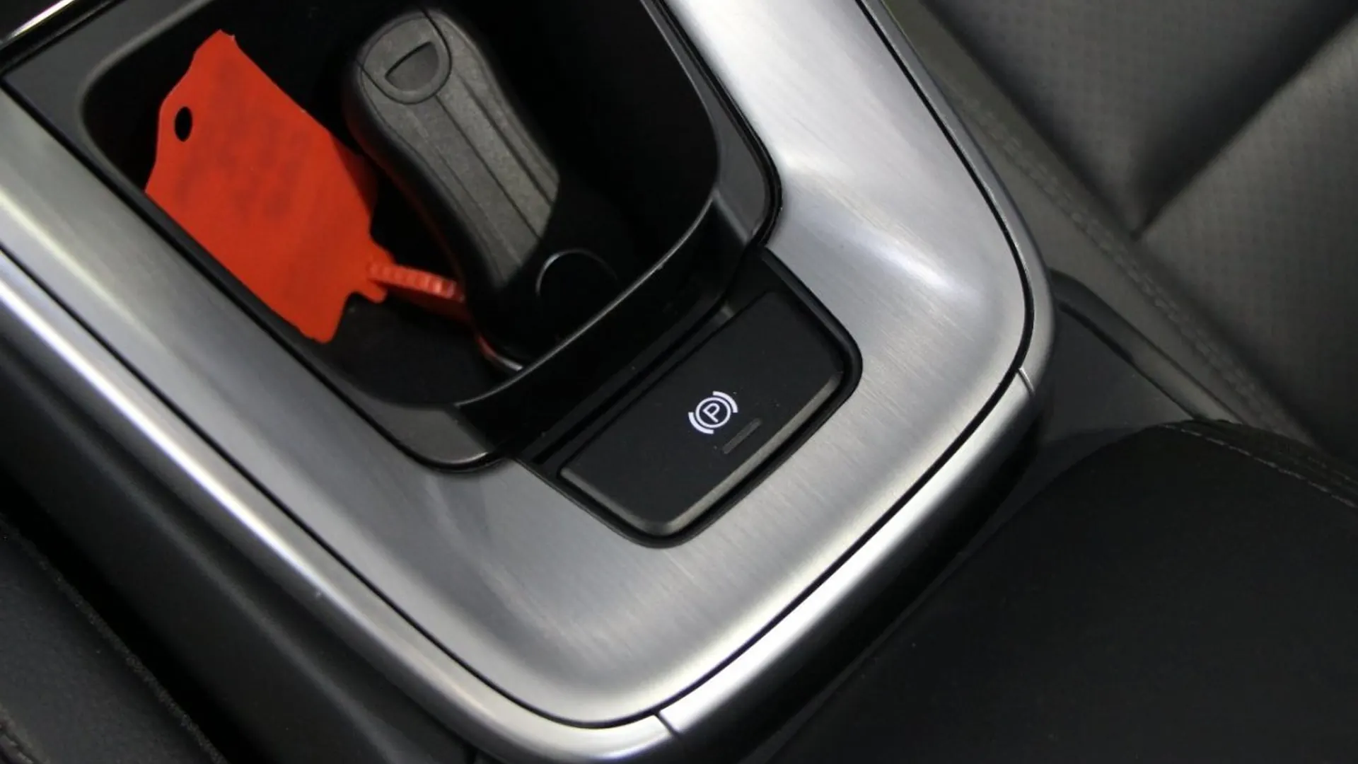 Porsche 911 — photo 18