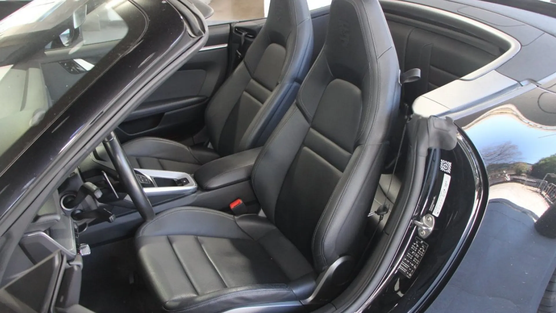 Porsche 911 — photo 9