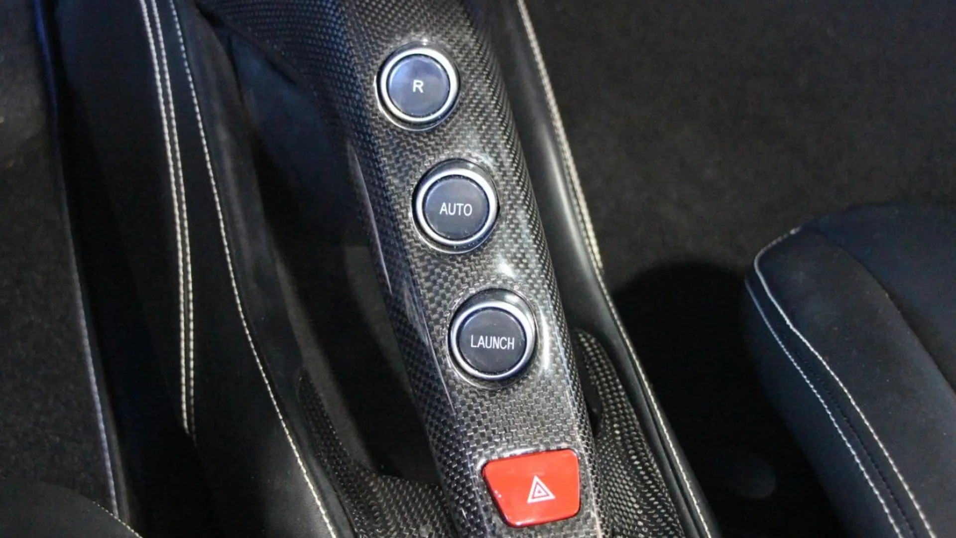 Ferrari 488 — photo 28