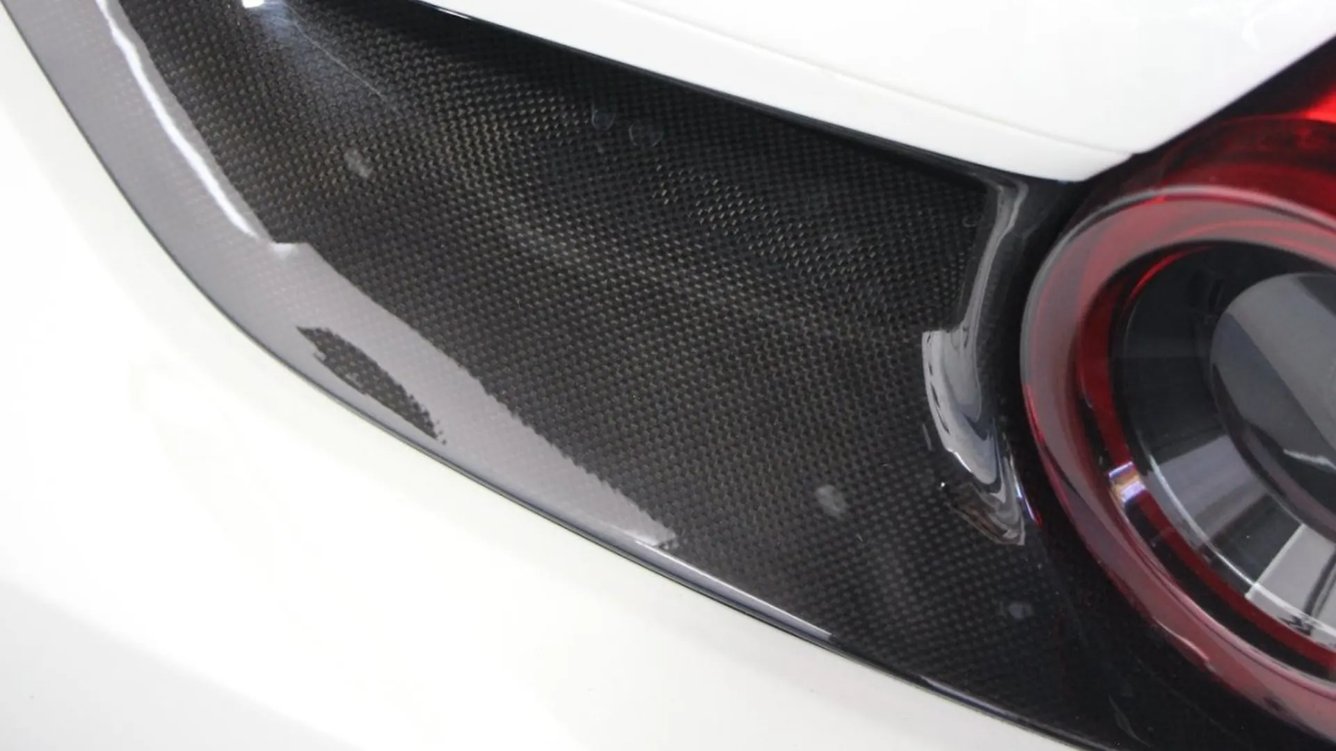 Ferrari 488 — photo 5