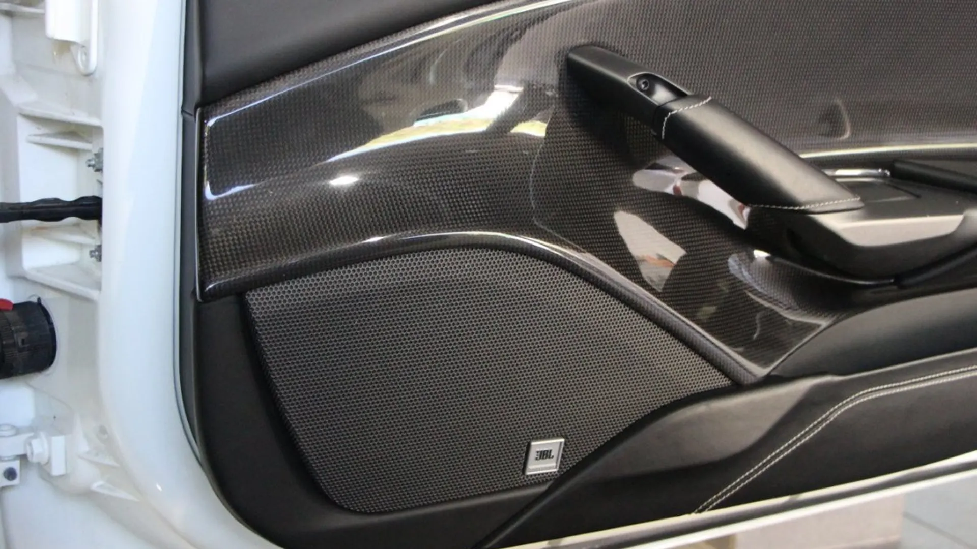 Ferrari 488 — photo 29