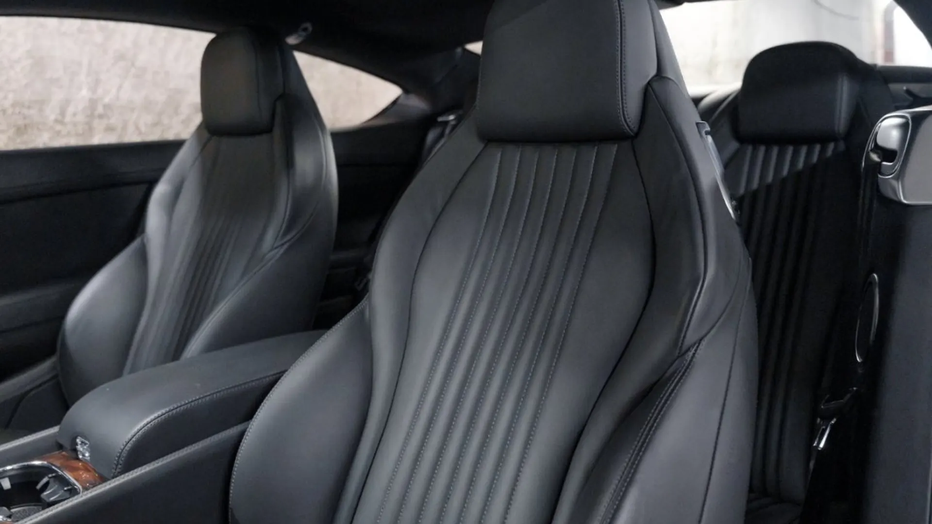 Bentley Continental — photo 24