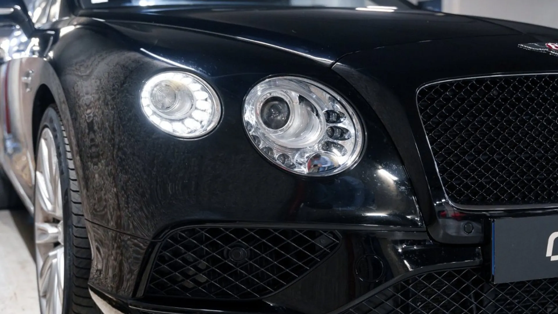 Bentley Continental — photo 6