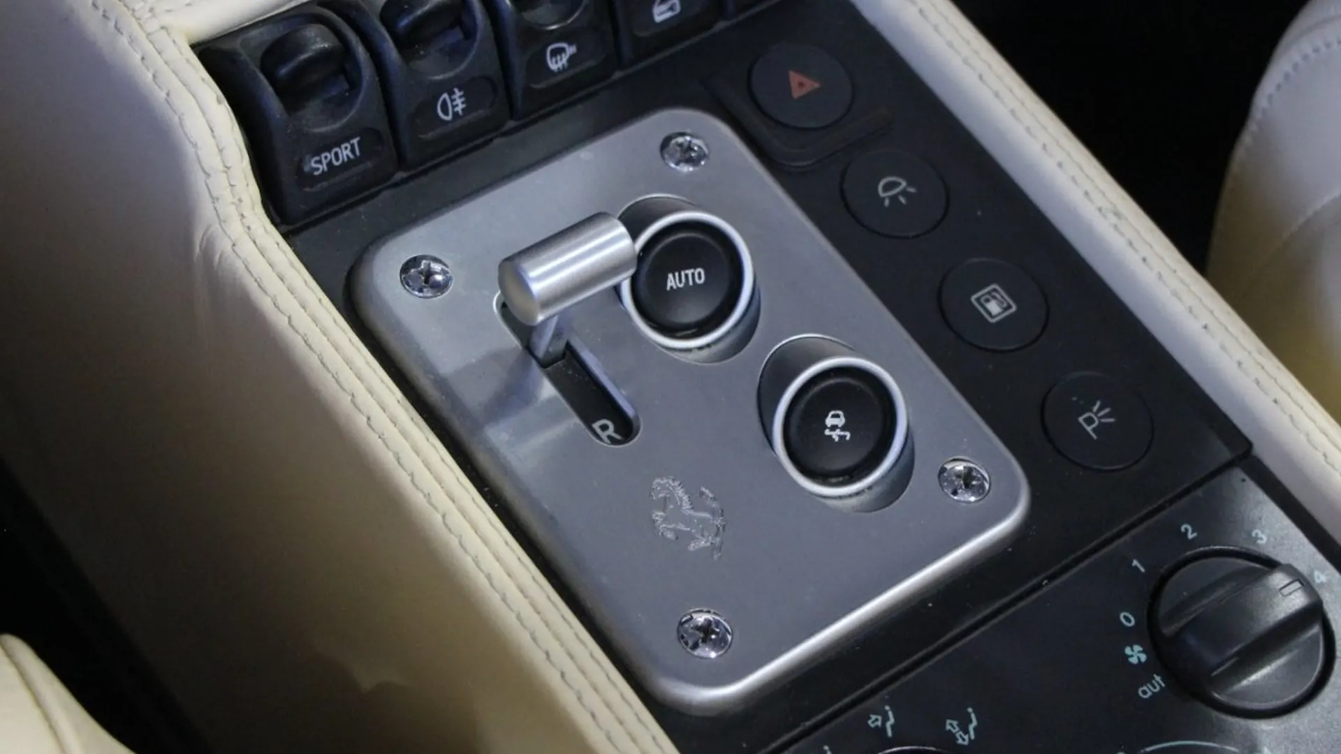 Ferrari F355 — photo 20