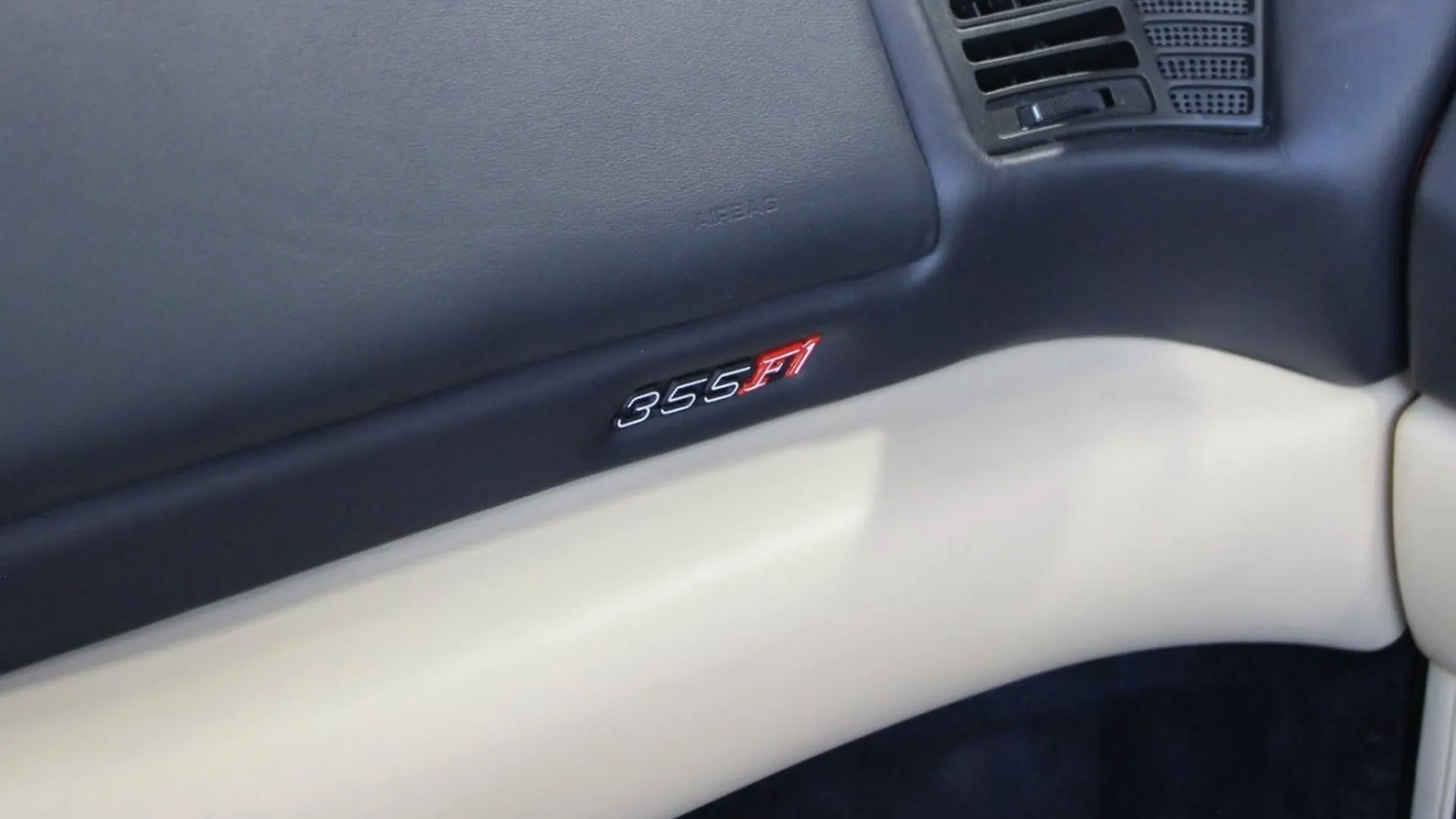 Ferrari F355 — photo 23