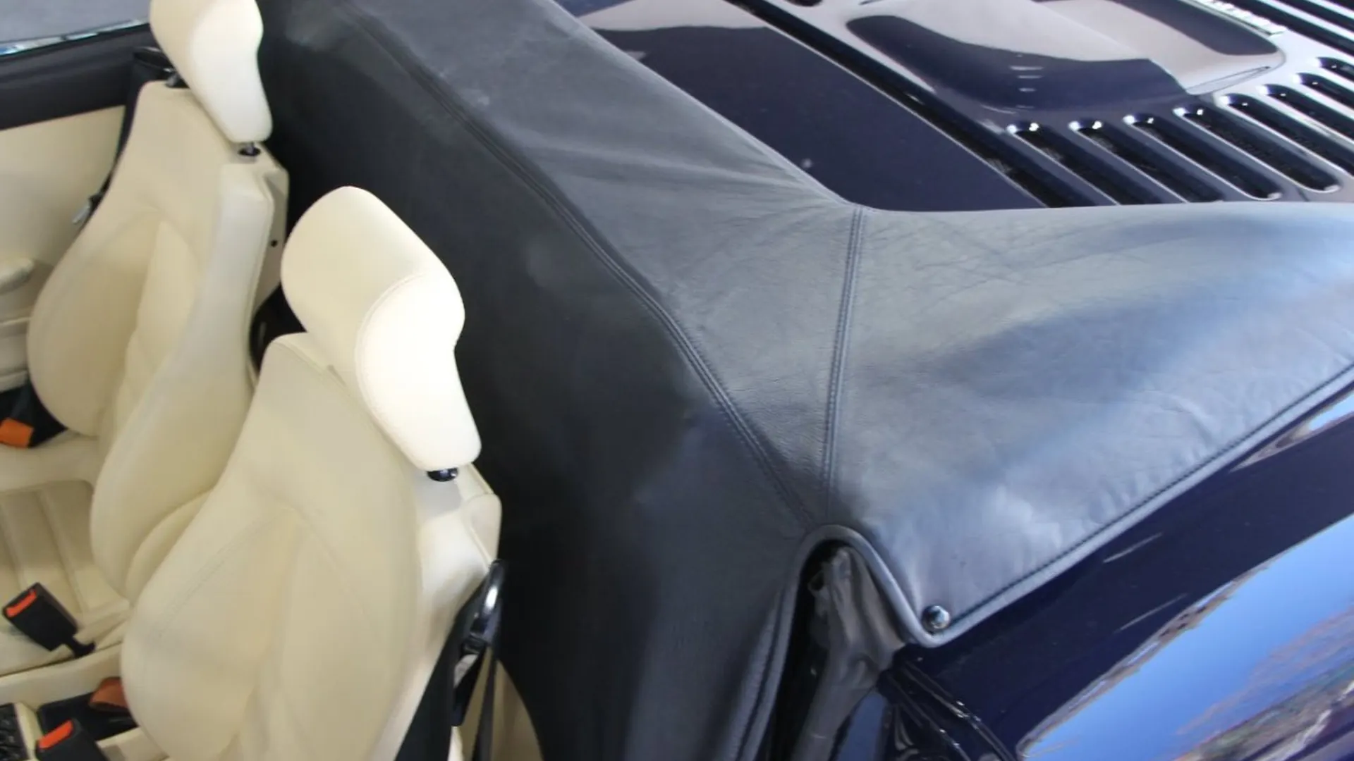 Ferrari F355 — photo 27