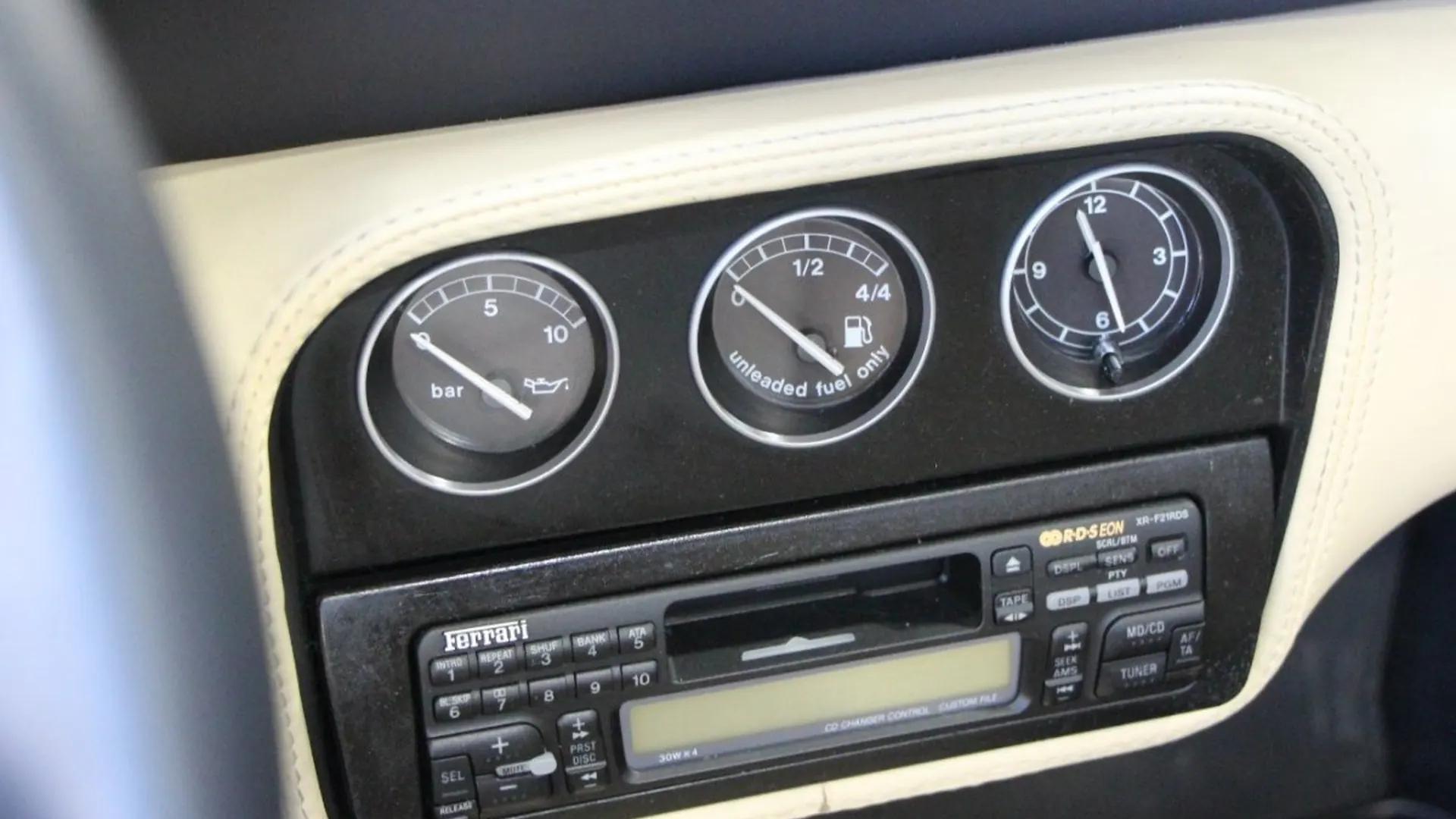 Ferrari F355 — photo 22