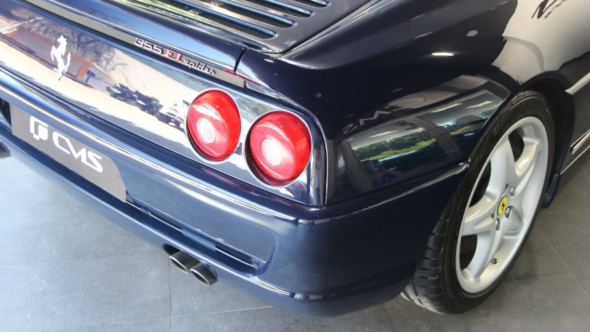 Ferrari F355 — photo 6