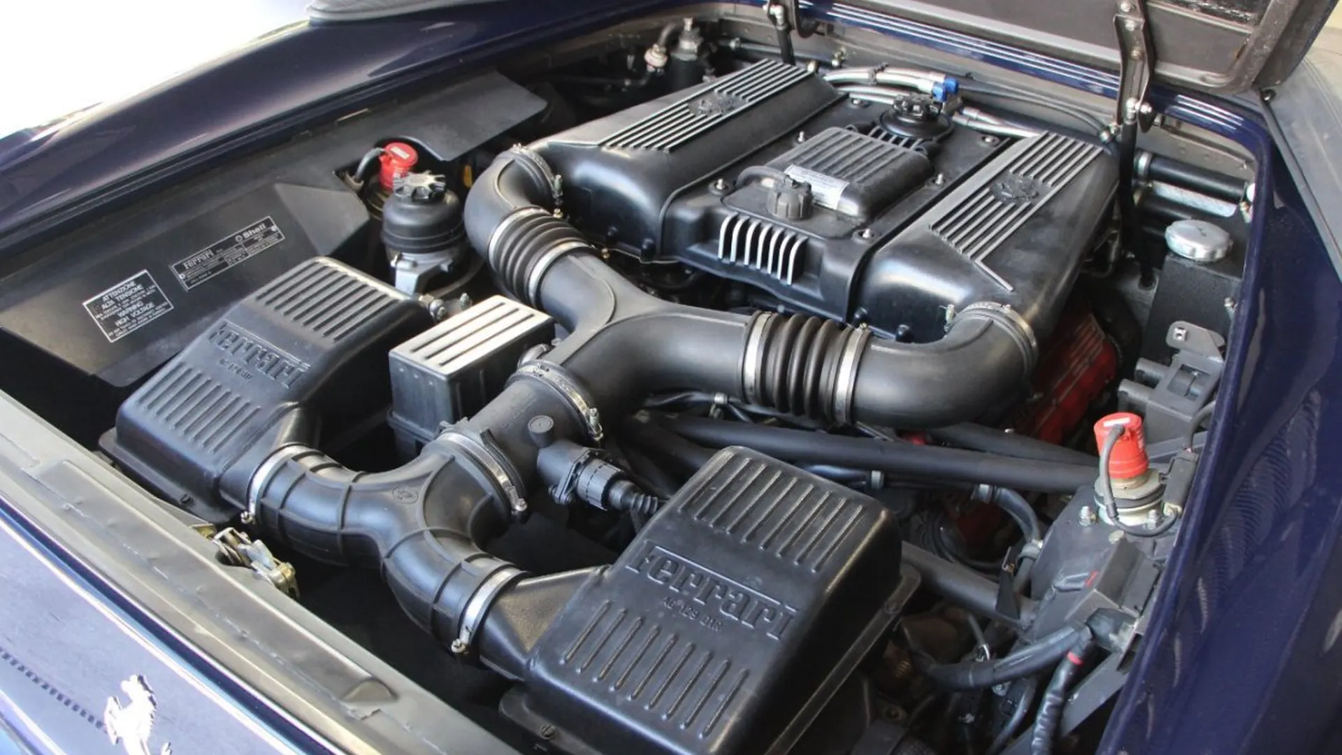Ferrari F355 — photo 33