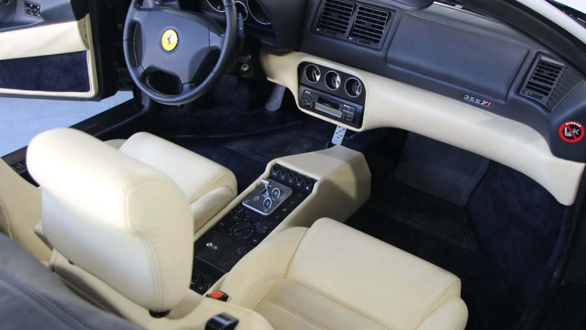Ferrari F355 — photo 29
