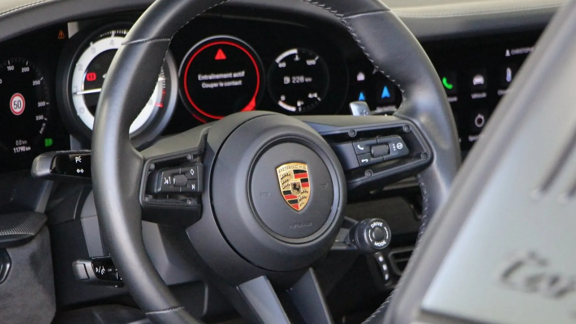 Porsche 911 — photo 36