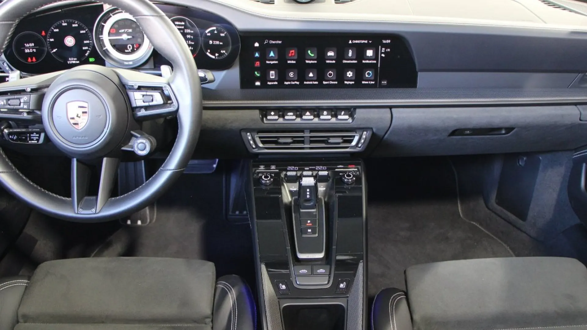 Porsche 911 — photo 34