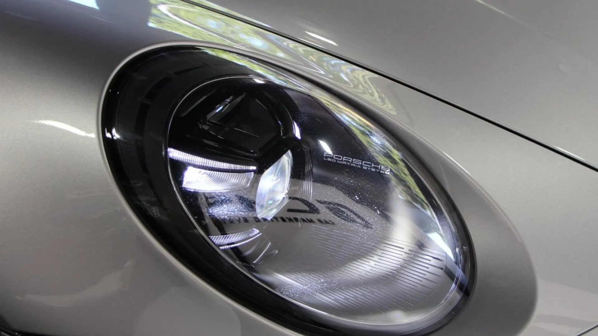 Porsche 911 — photo 26