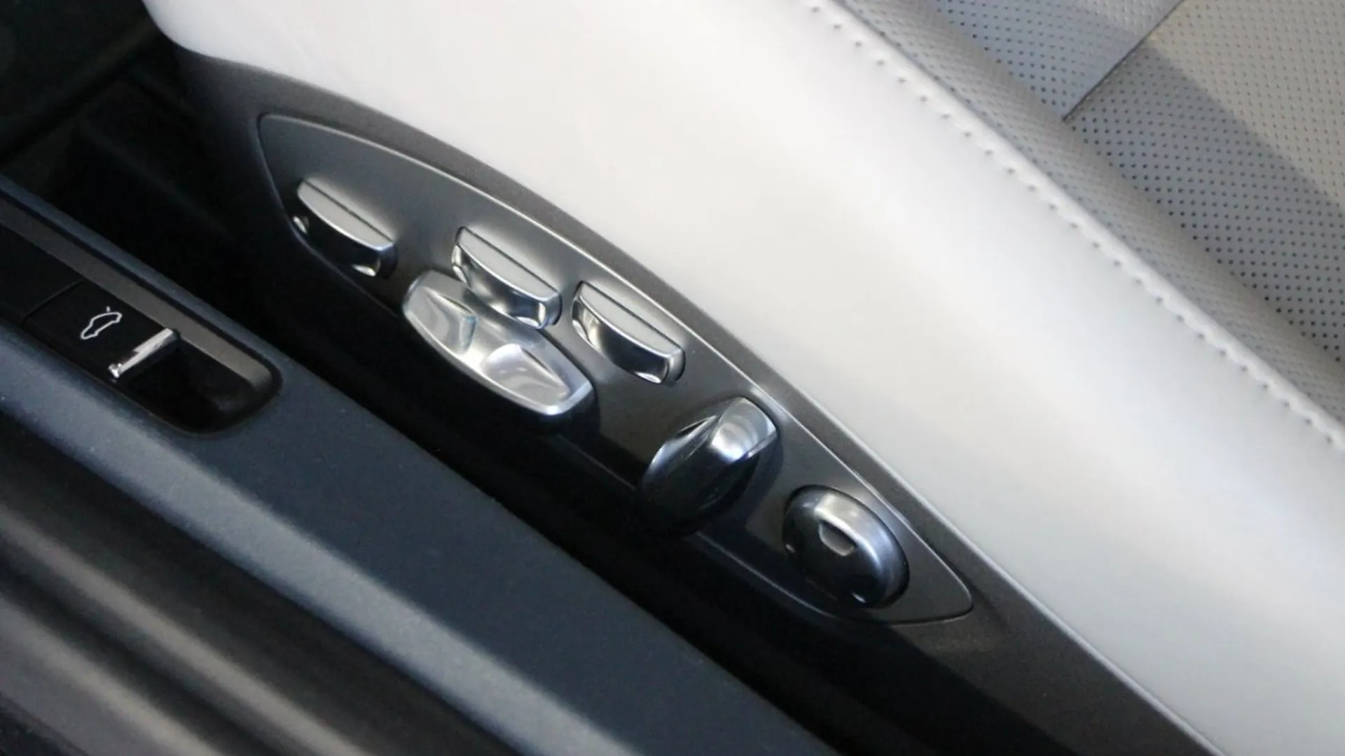 Porsche 911 — photo 8