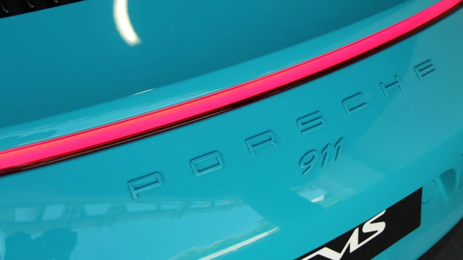 Porsche 911 — photo 24