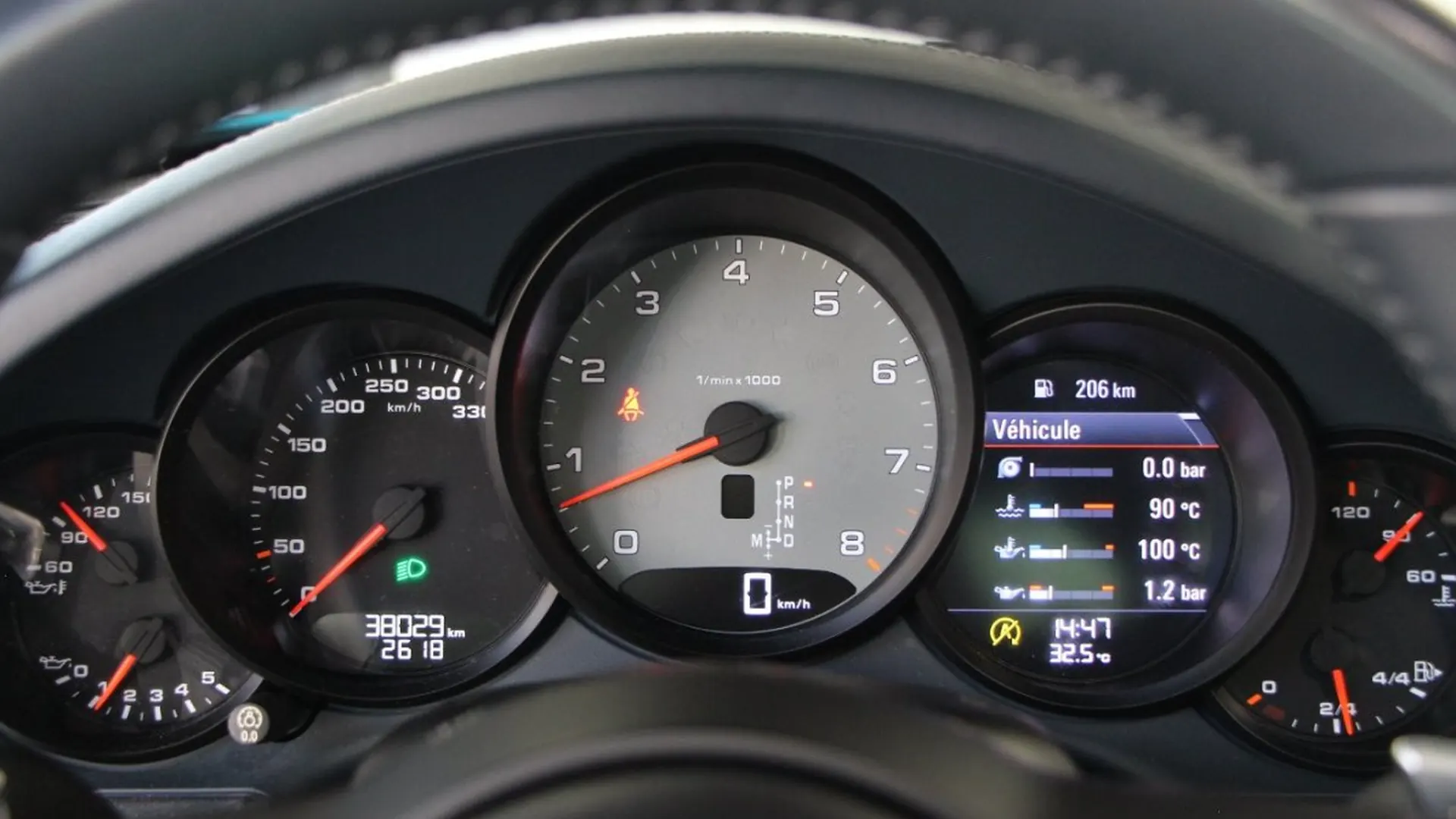Porsche 911 — photo 18