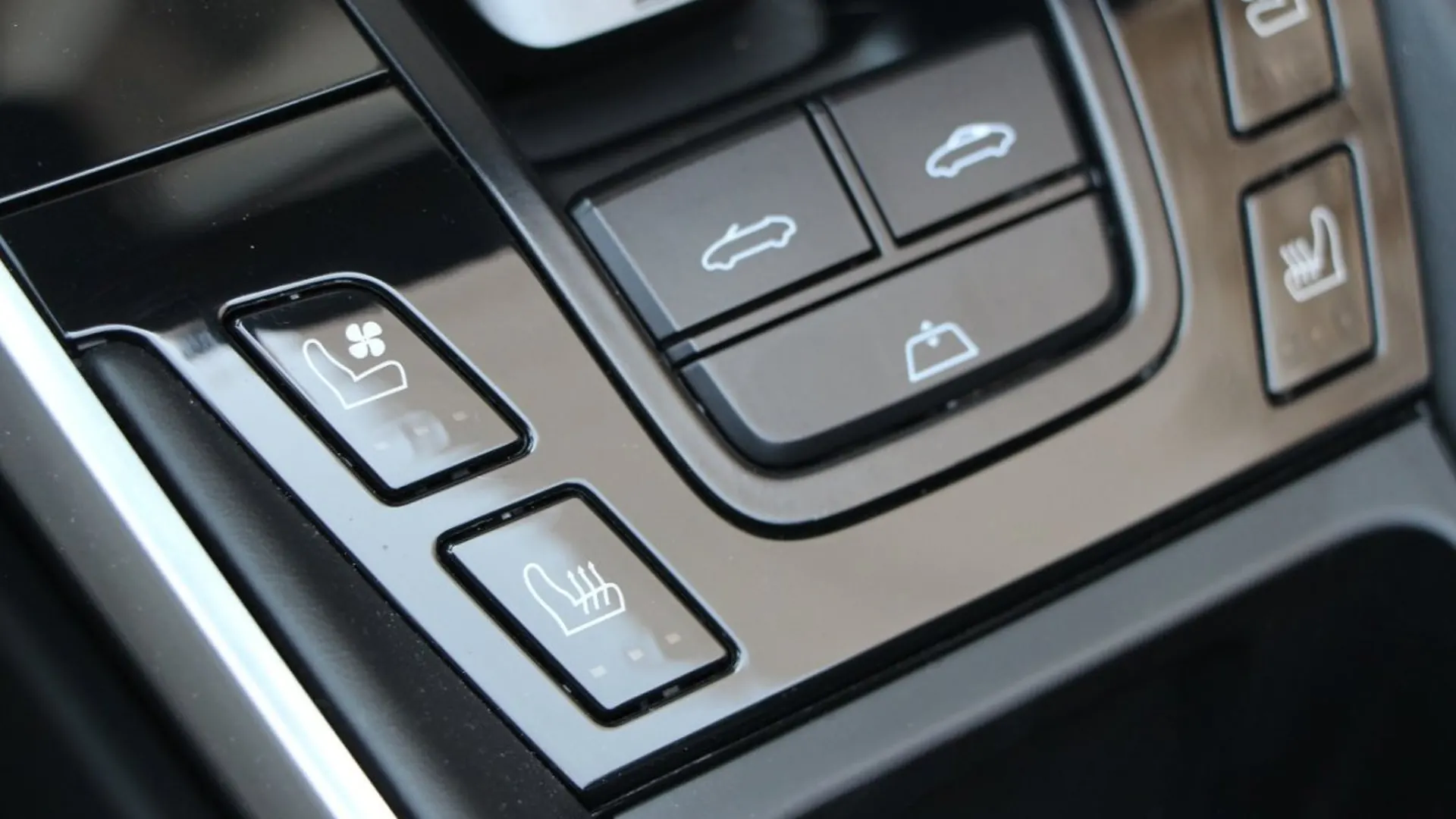Porsche 911 — photo 27