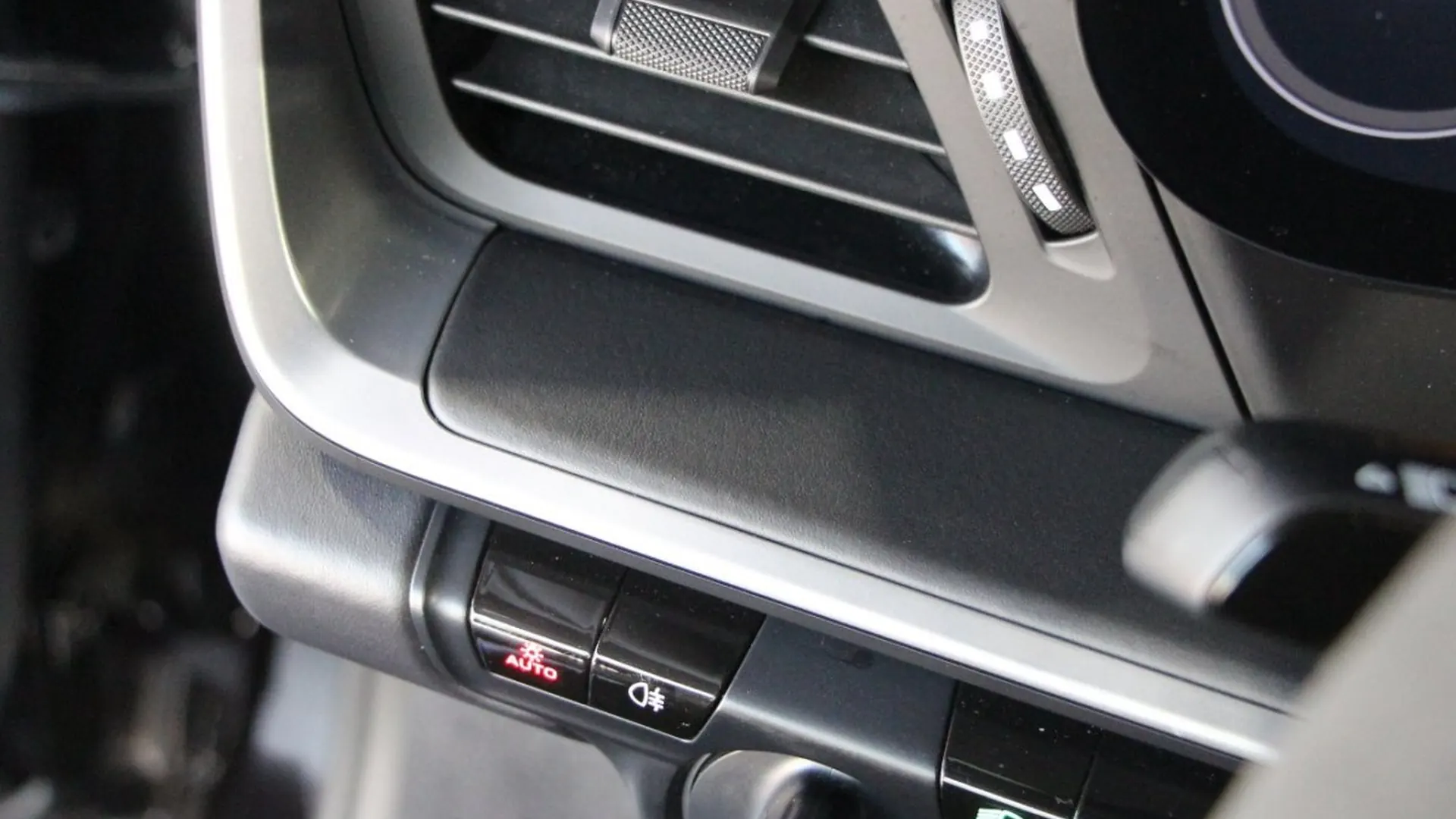 Porsche 911 — photo 22