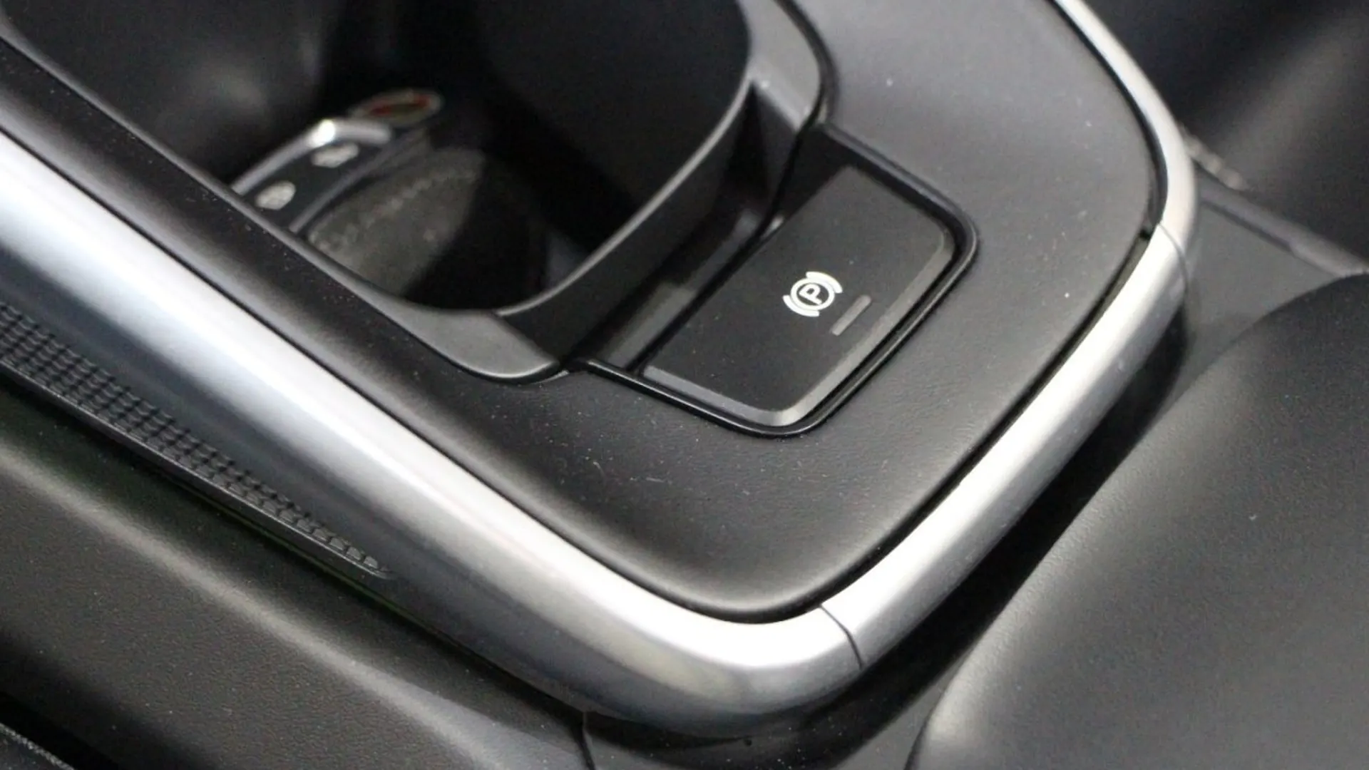 Porsche 911 — photo 18