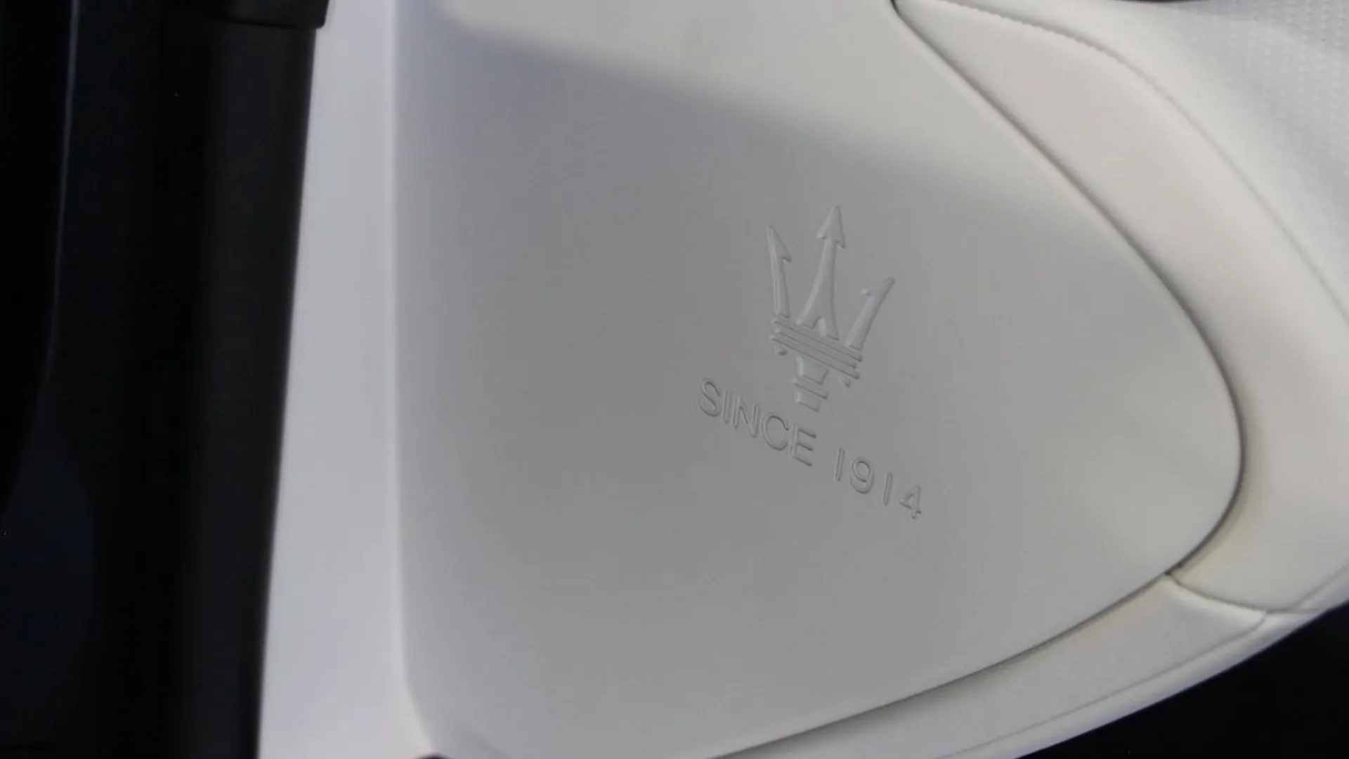 Maserati GranTurismo — photo 16