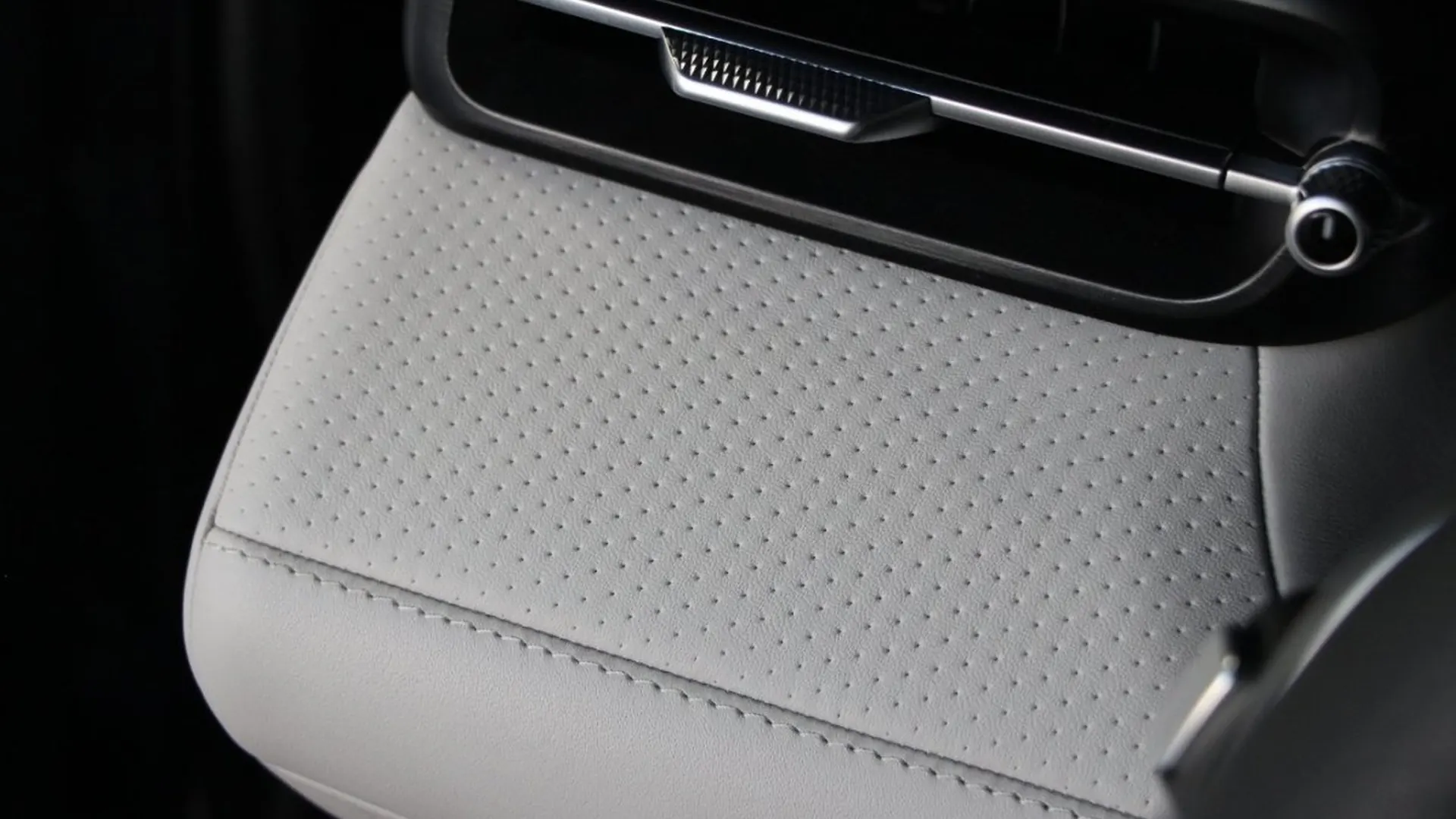 Maserati GranTurismo — photo 18