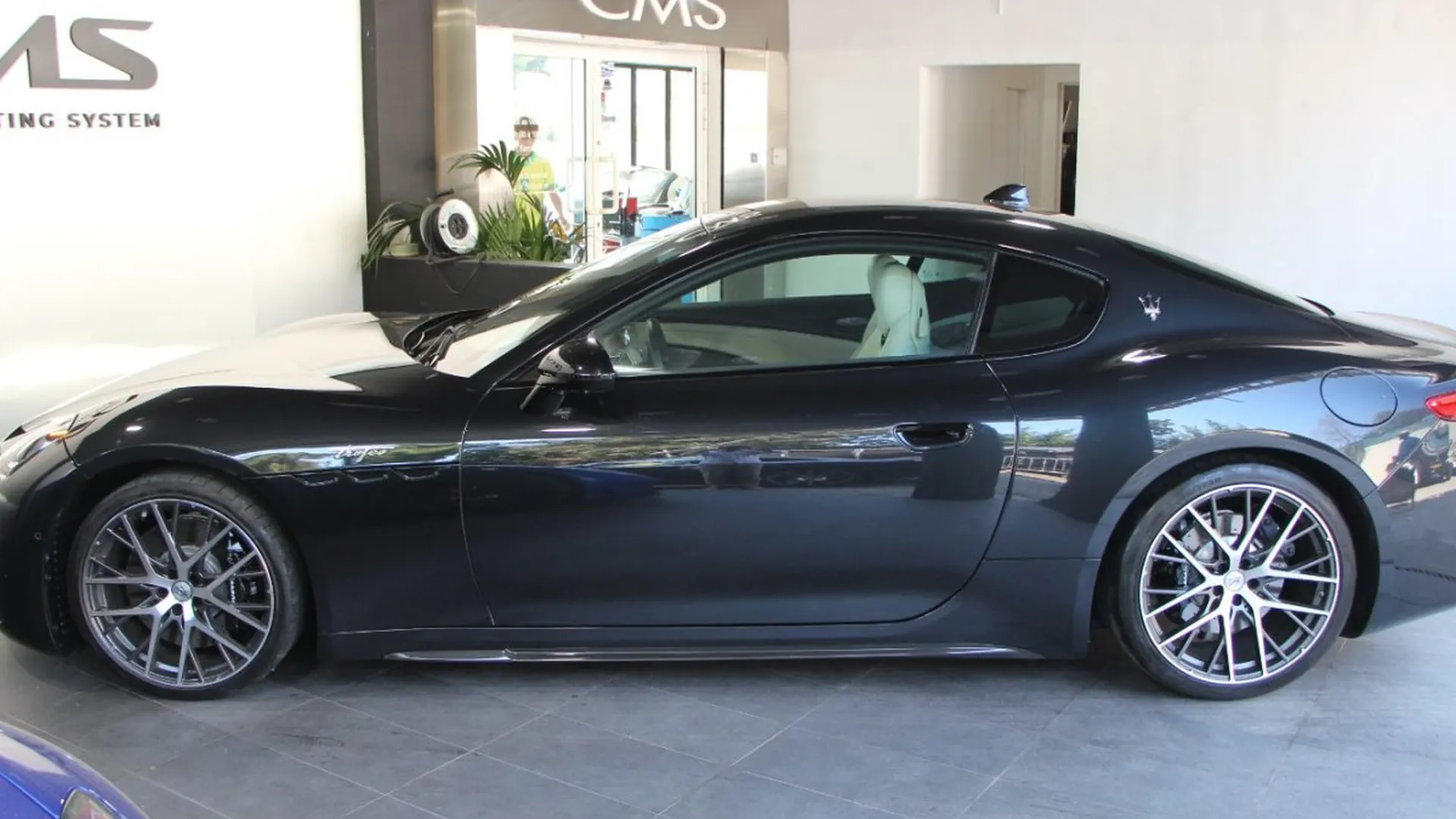 Maserati GranTurismo — photo 9