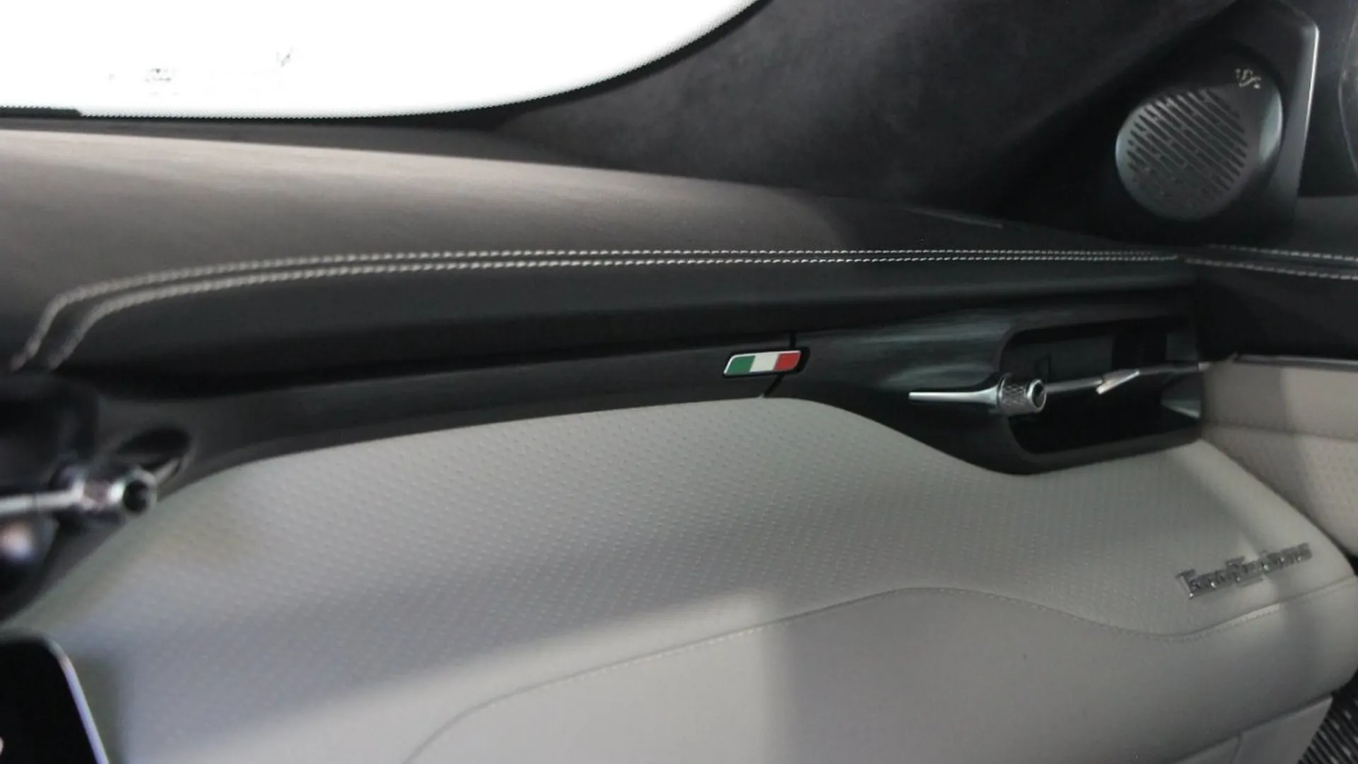 Maserati GranTurismo — photo 20
