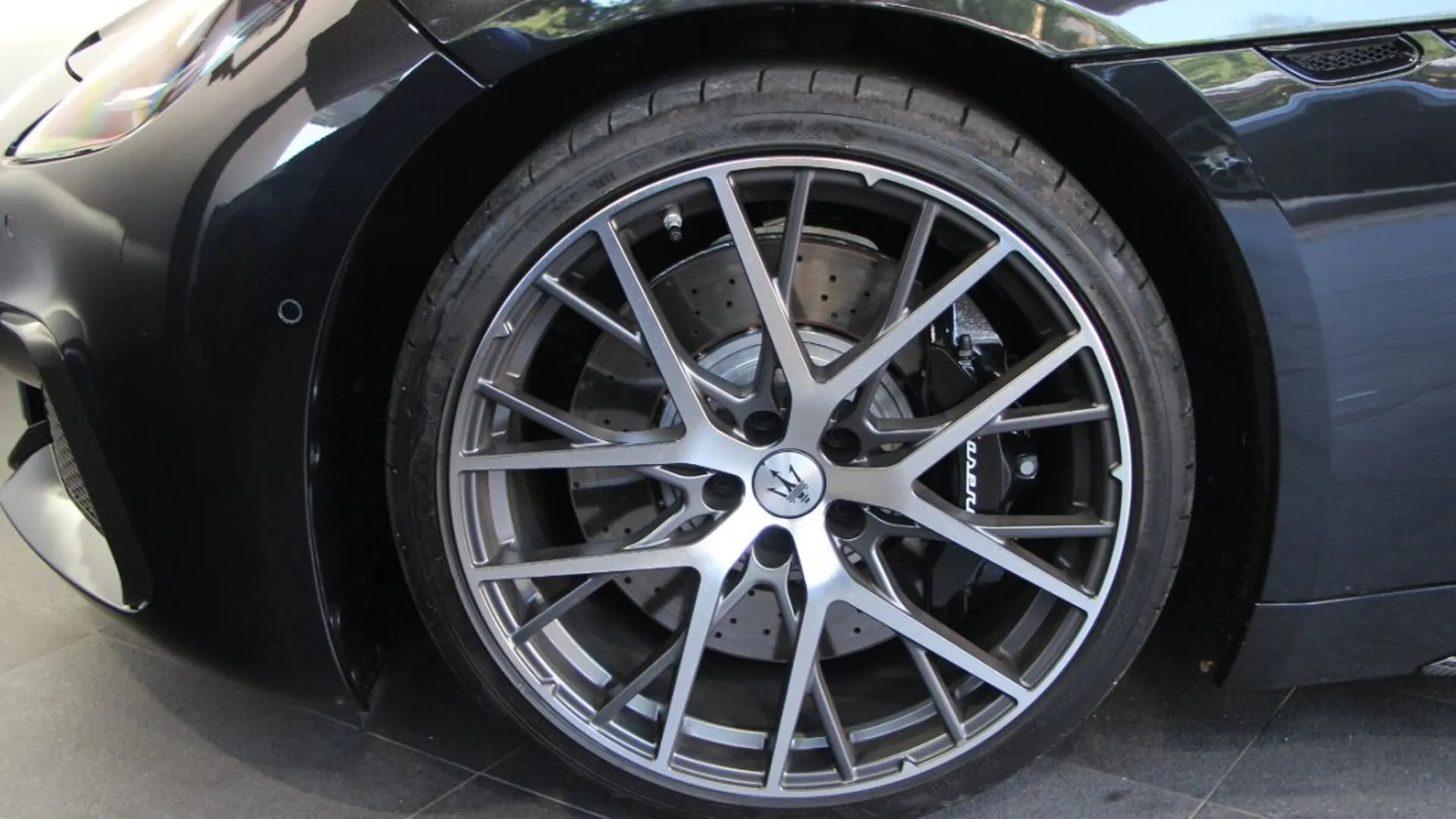 Maserati GranTurismo — photo 11