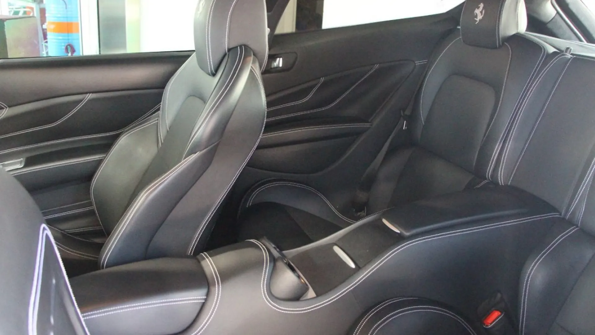 Ferrari FF — photo 19