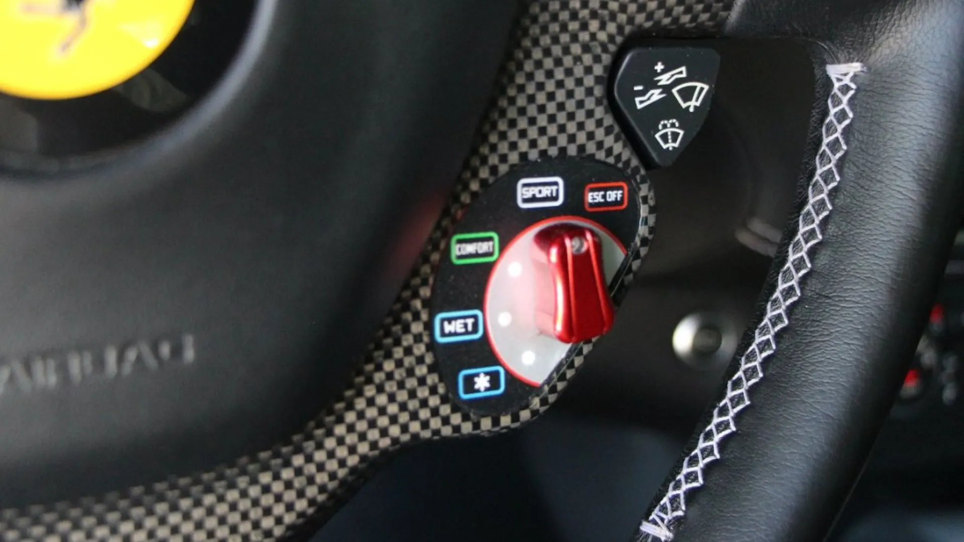 Ferrari FF — photo 26