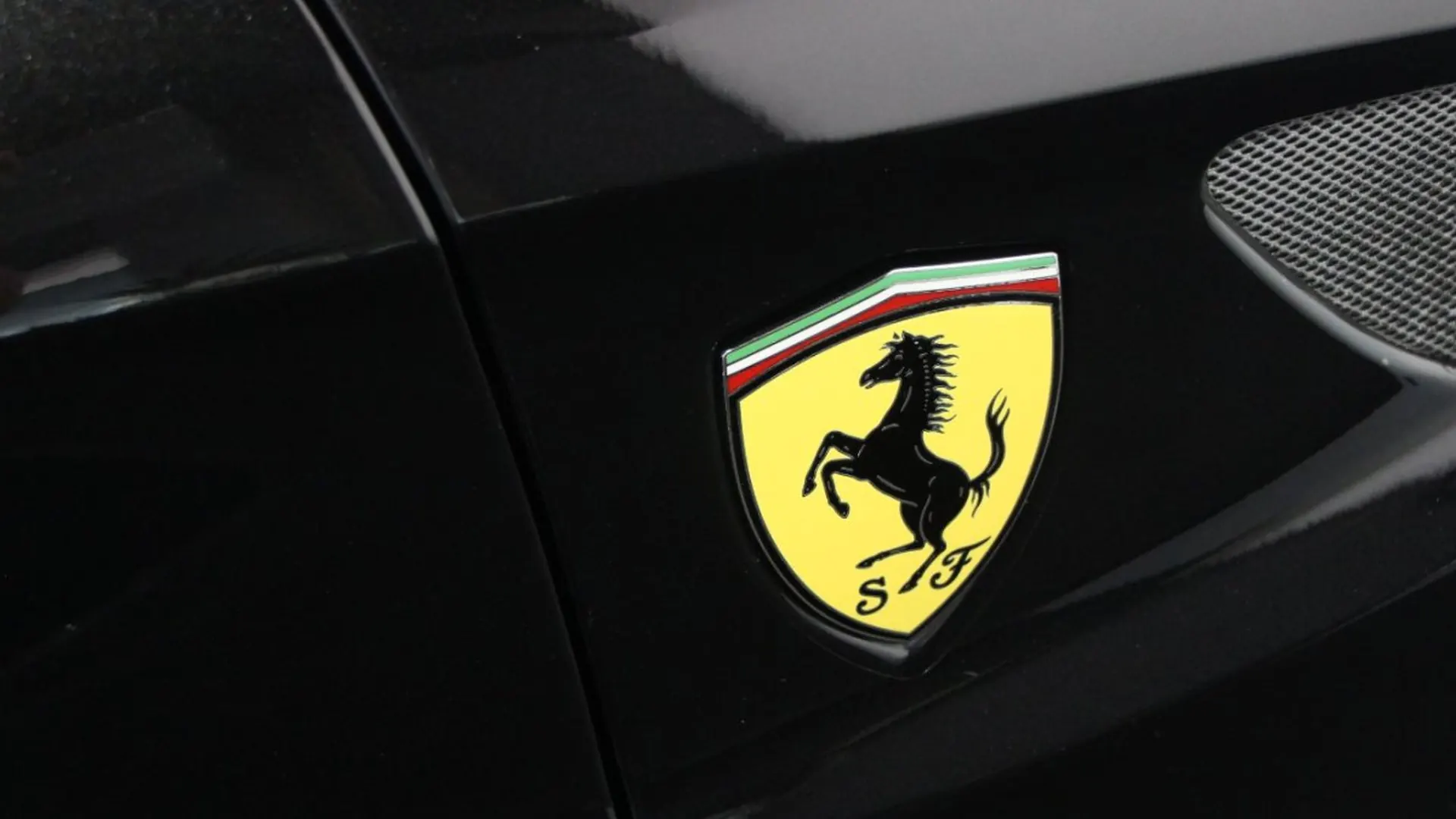 Ferrari FF — photo 5