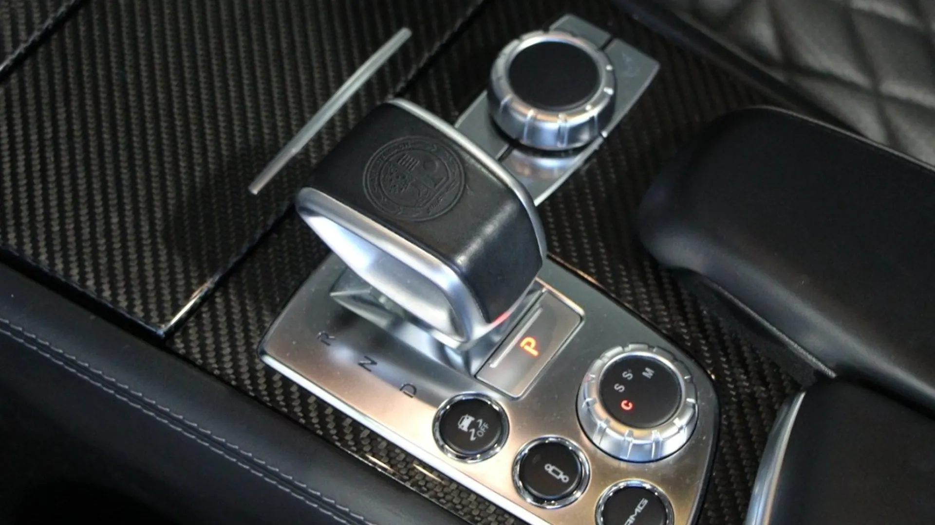 Mercedes-Benz SL — photo 25
