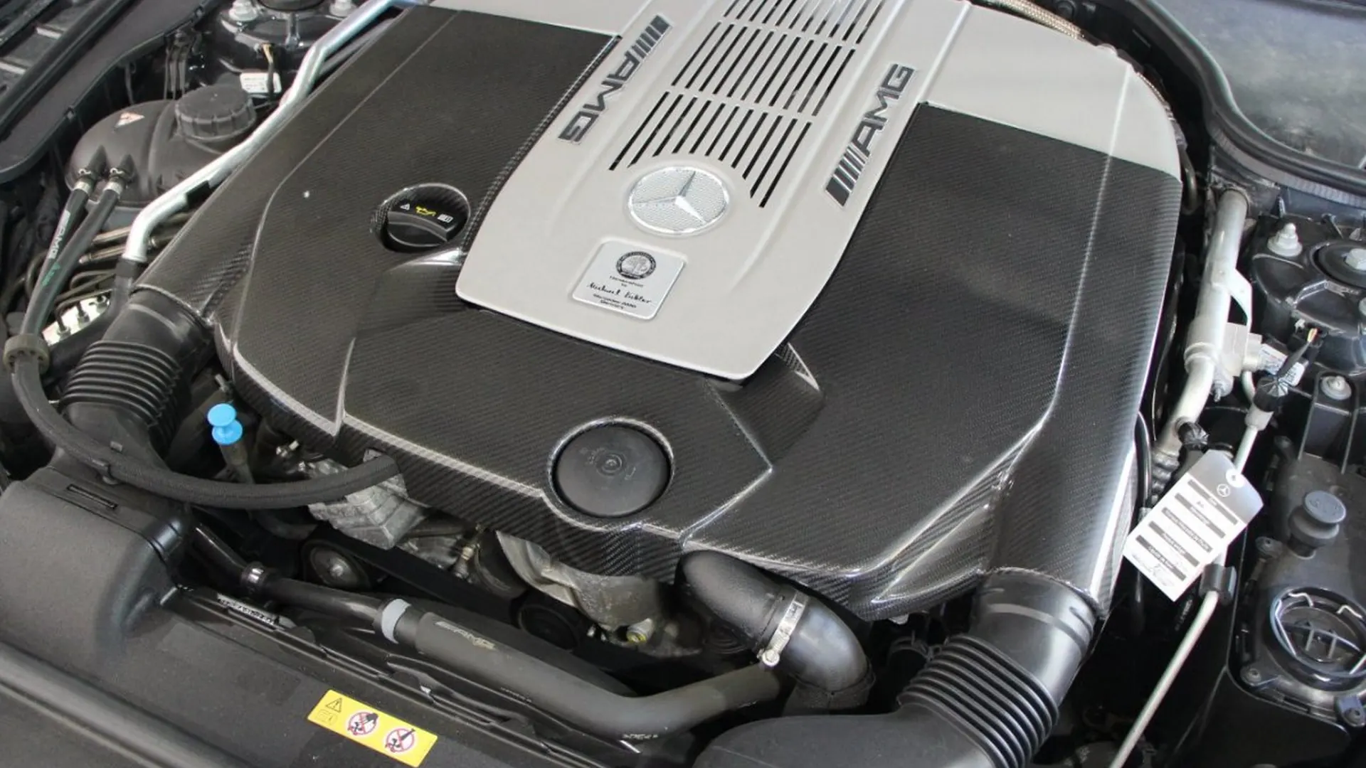 Mercedes-Benz SL — photo 11