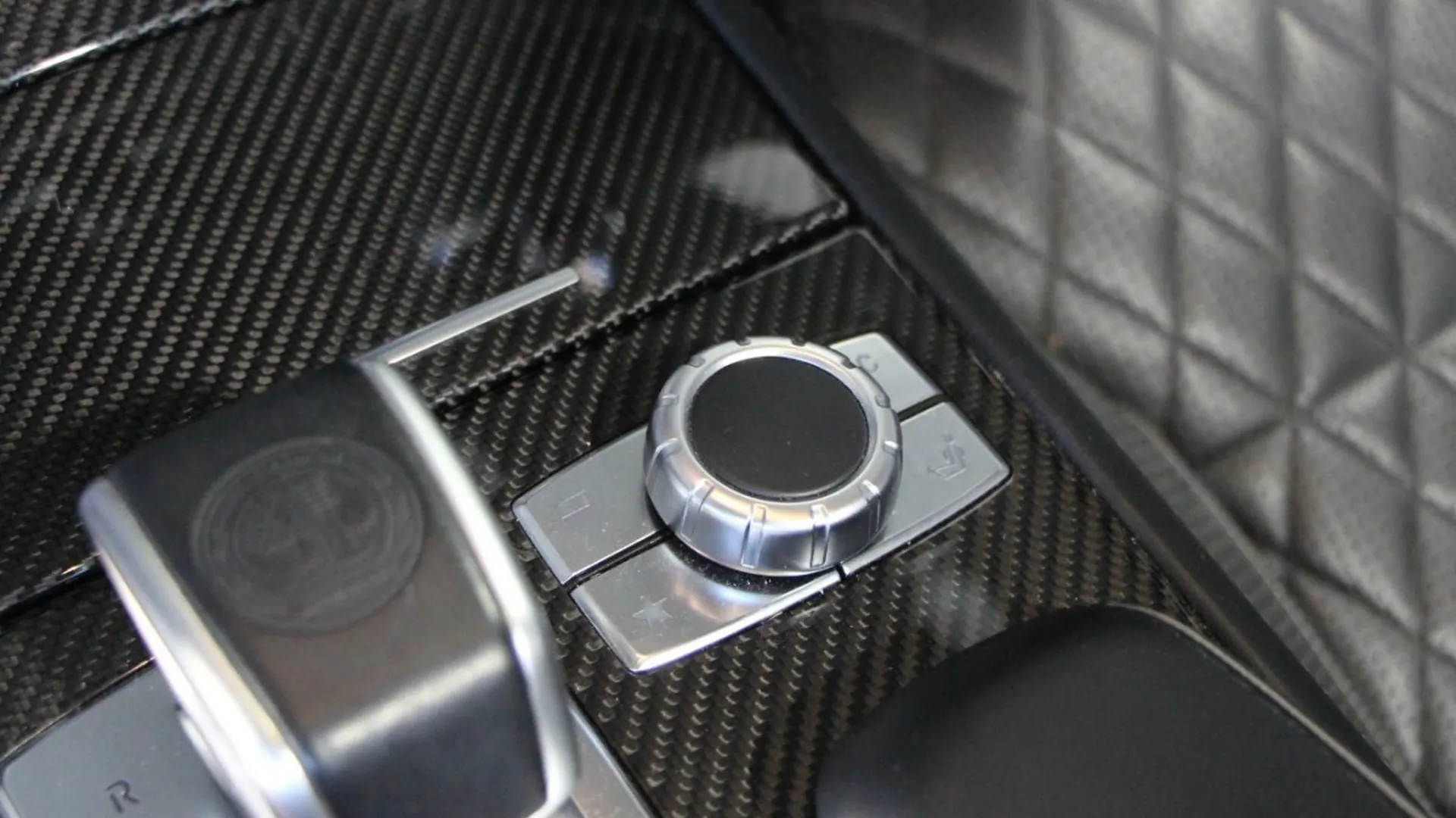 Mercedes-Benz SL — photo 31