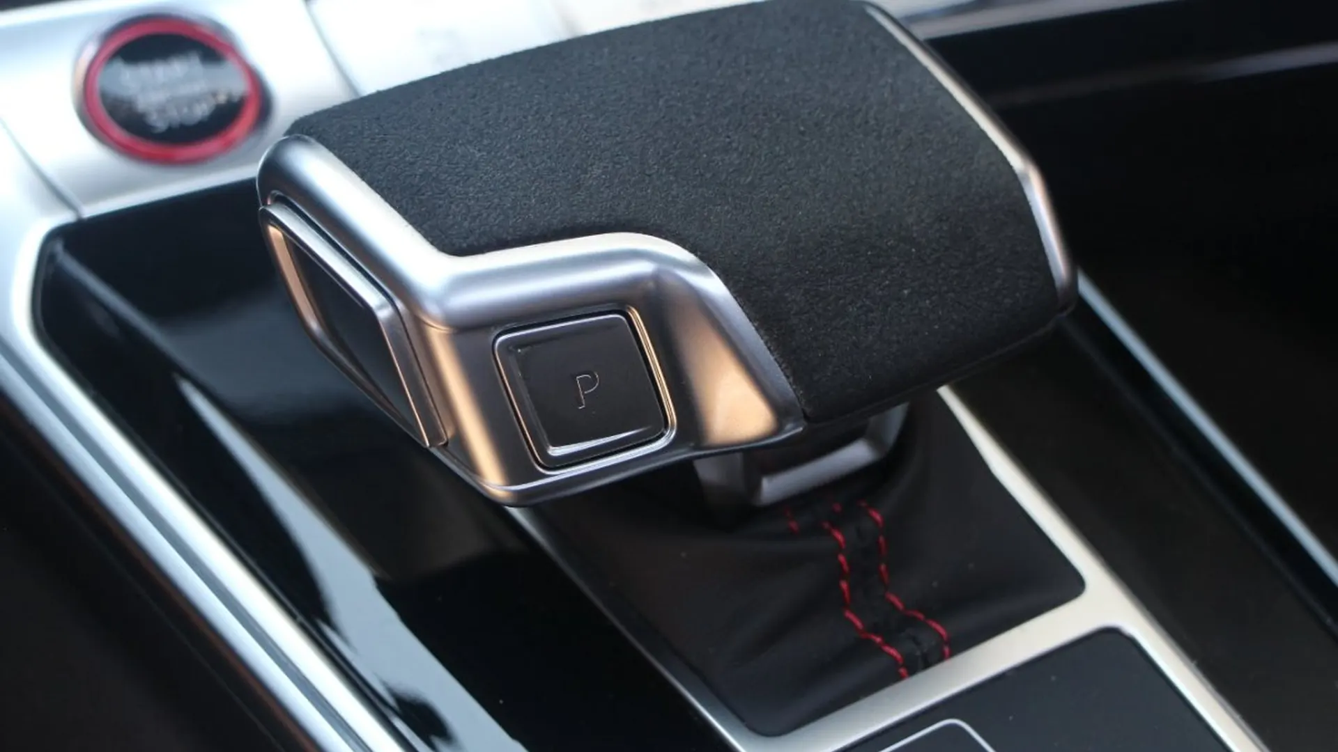 Audi RS6 — photo 31
