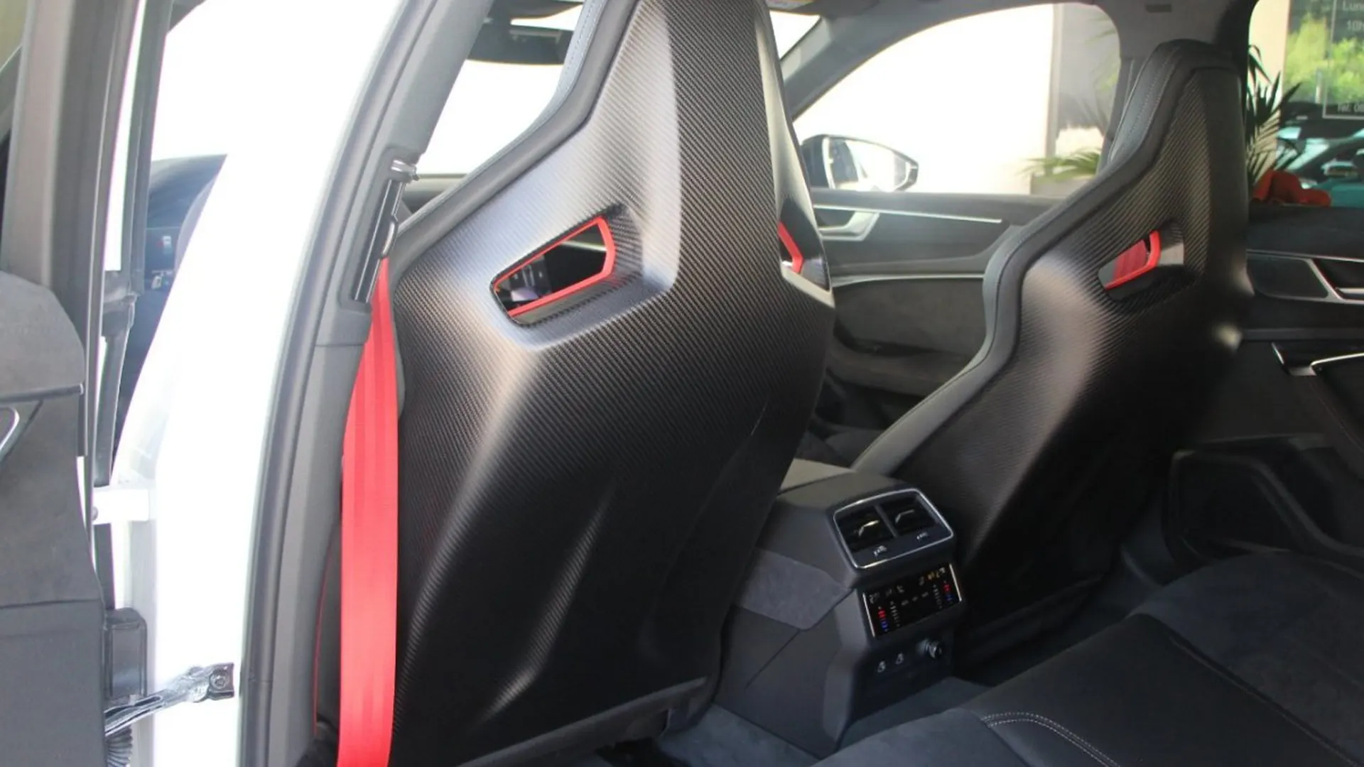 Audi RS6 — photo 16