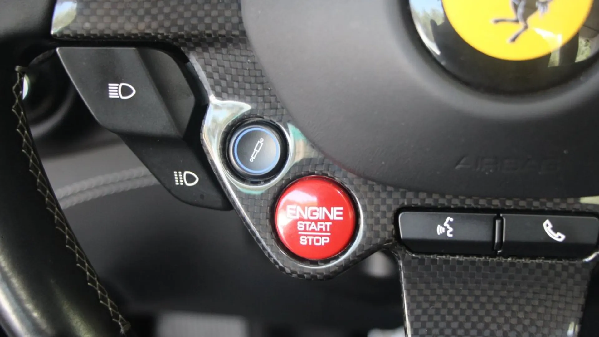 Ferrari Portofino — photo 26
