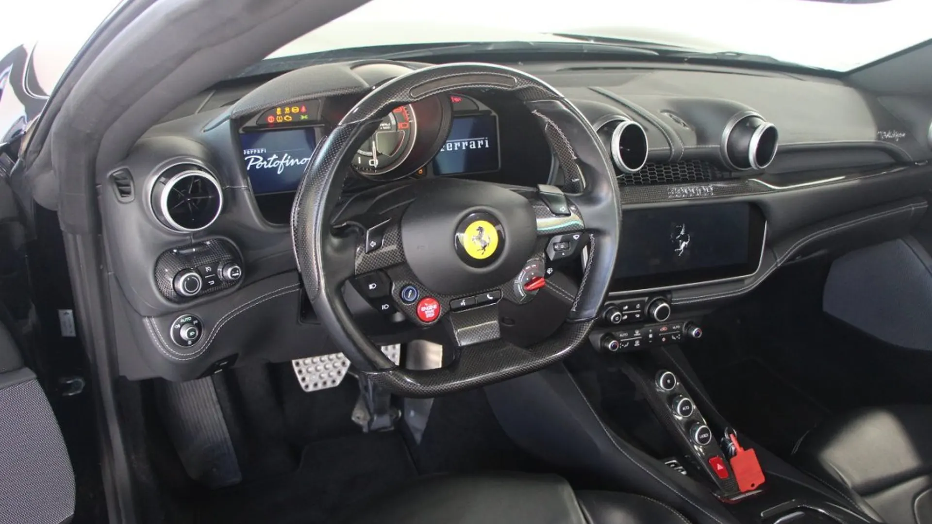Ferrari Portofino — photo 10
