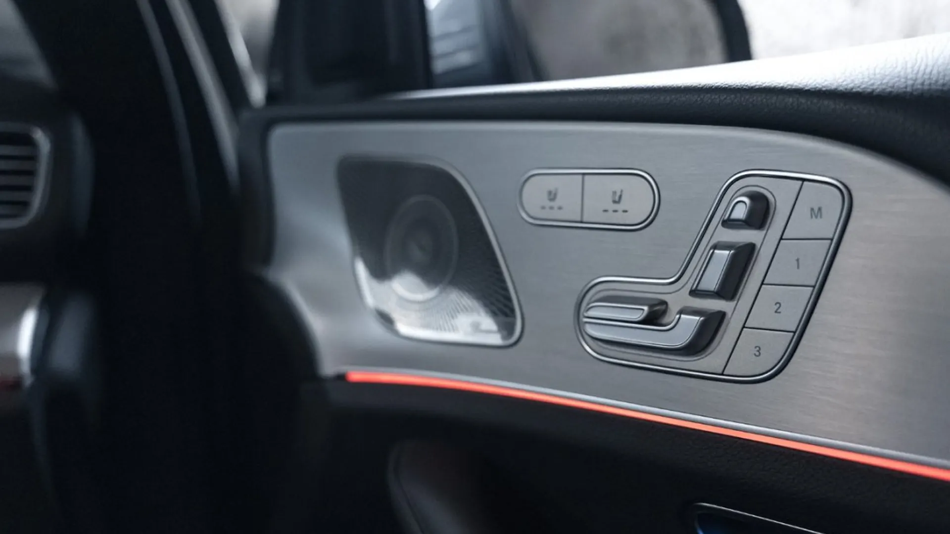 Mercedes-Benz GLE — photo 24