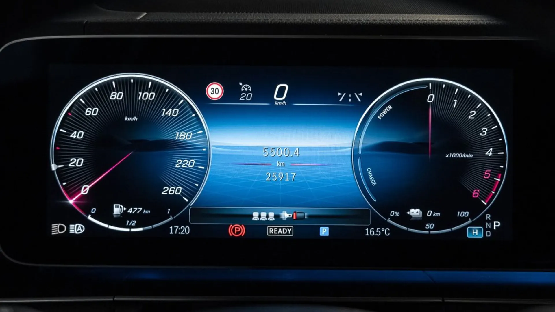 Mercedes-Benz GLE — photo 32